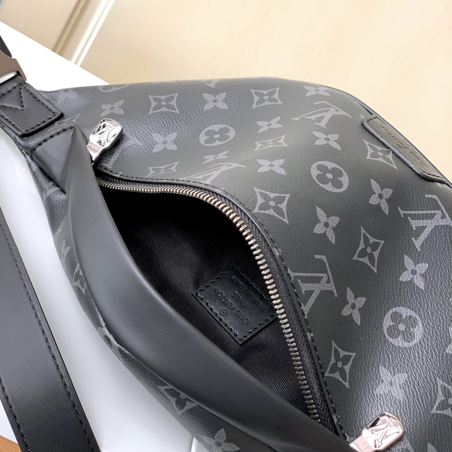 LV Discovery Bumbag PM(Replica)