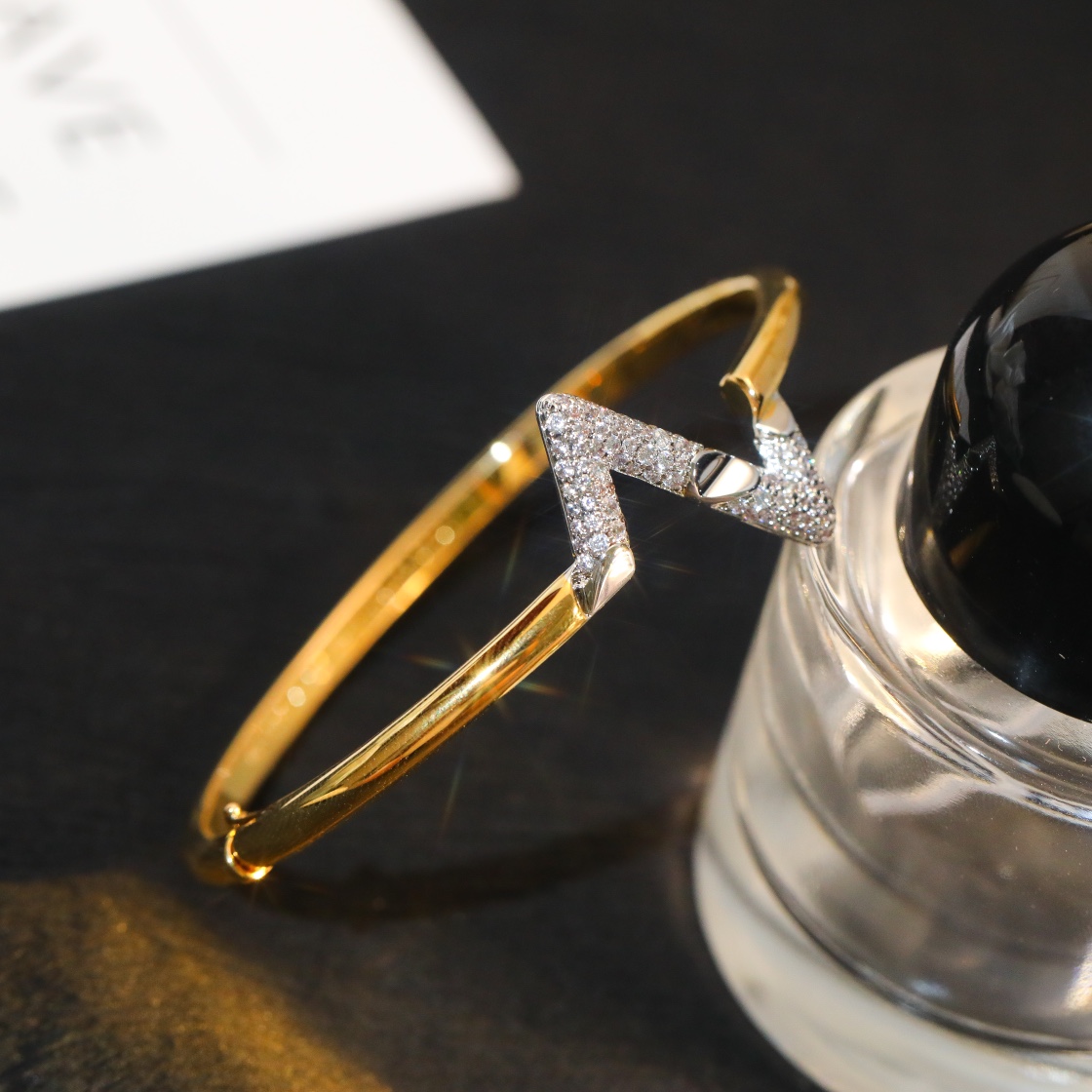 TOP Louis Vuitton LV Impulse Bracelet w Stones - Gold