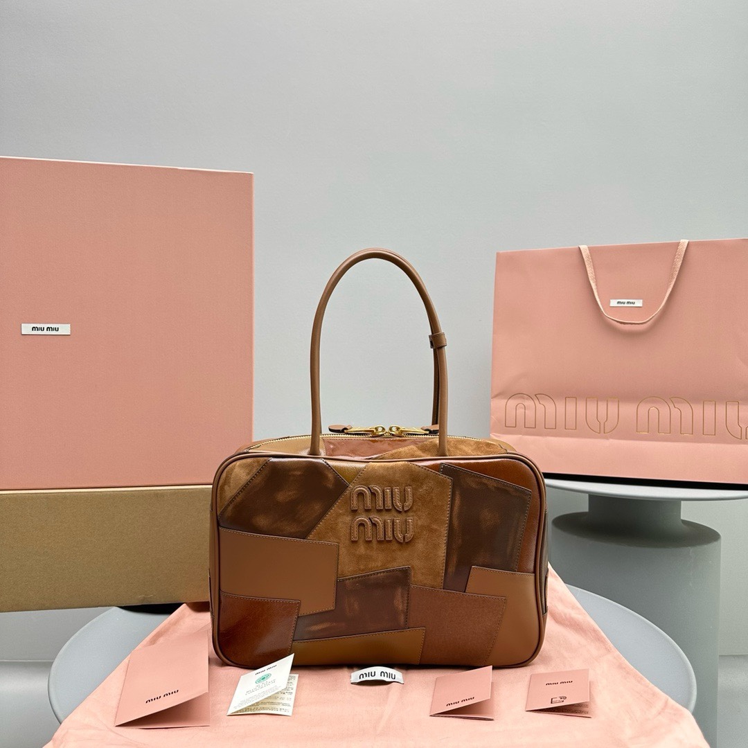 TOP Miu Miu 24ss Spliced ​​Skin Briefcase/Travel Handbag 34x11x44cm - Brown