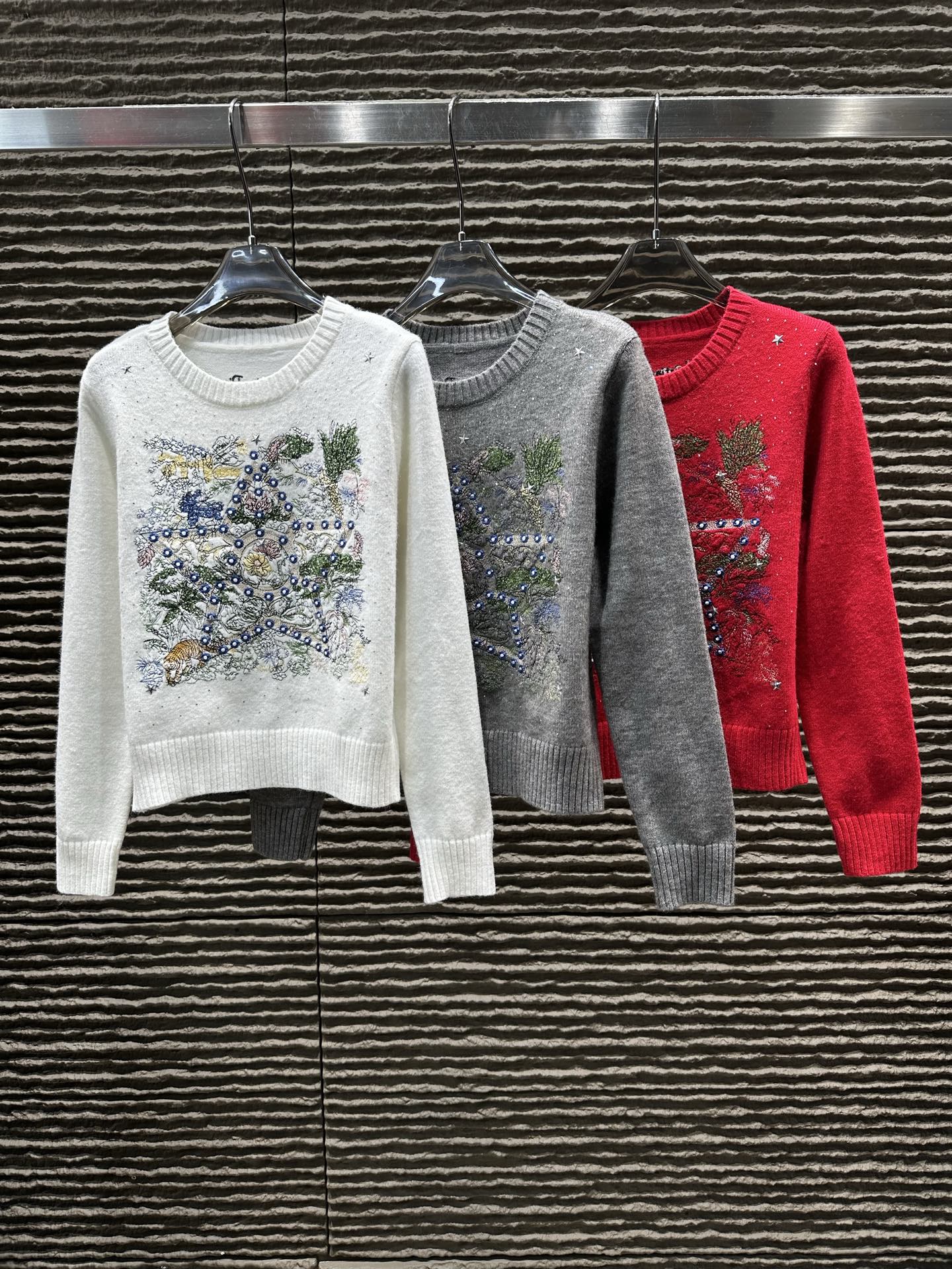 TOP Christian Dior Sweater  - 3 Colors