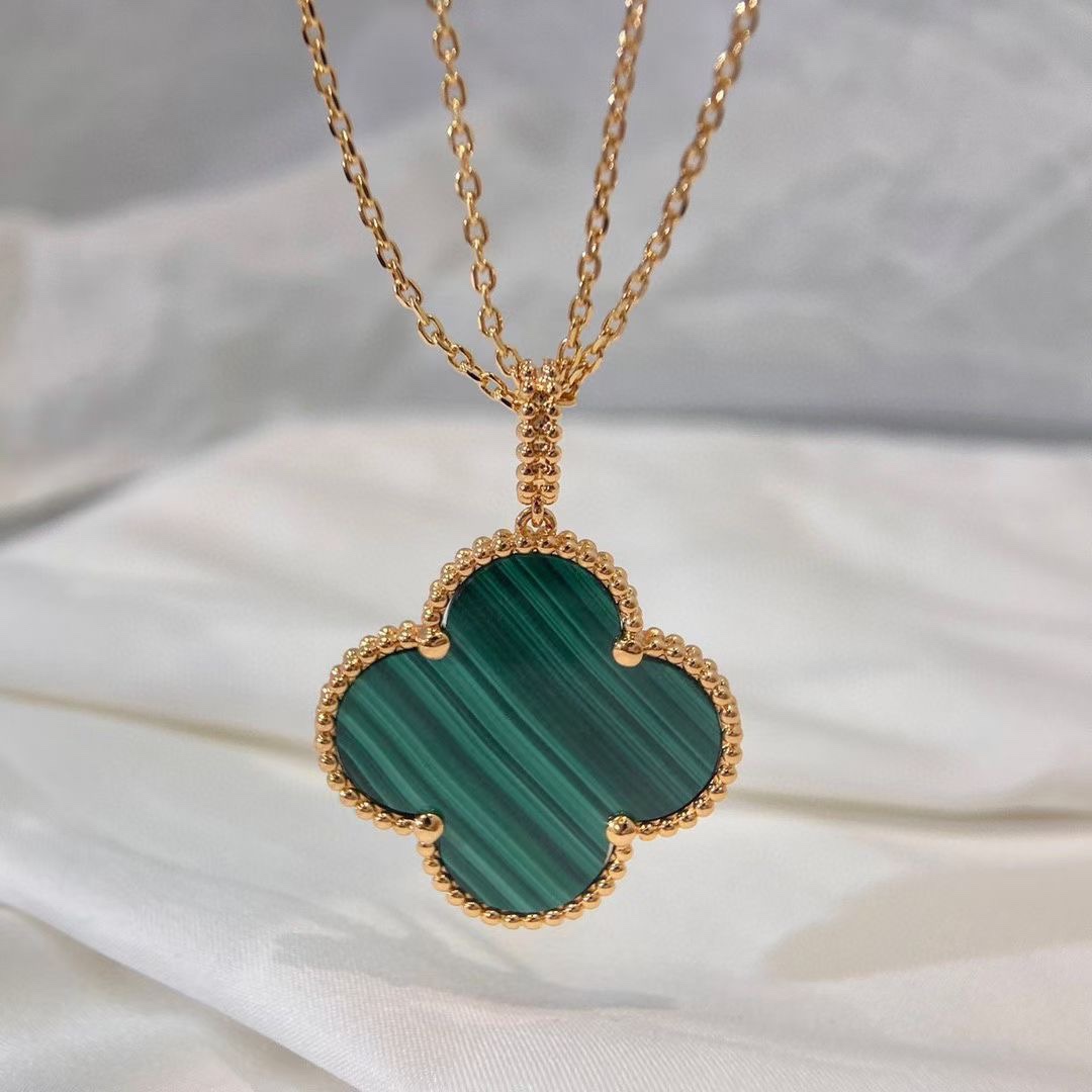 TOP Van Cleef & Arpels Vintage Alhambra Pendant Necklace - 3 Color