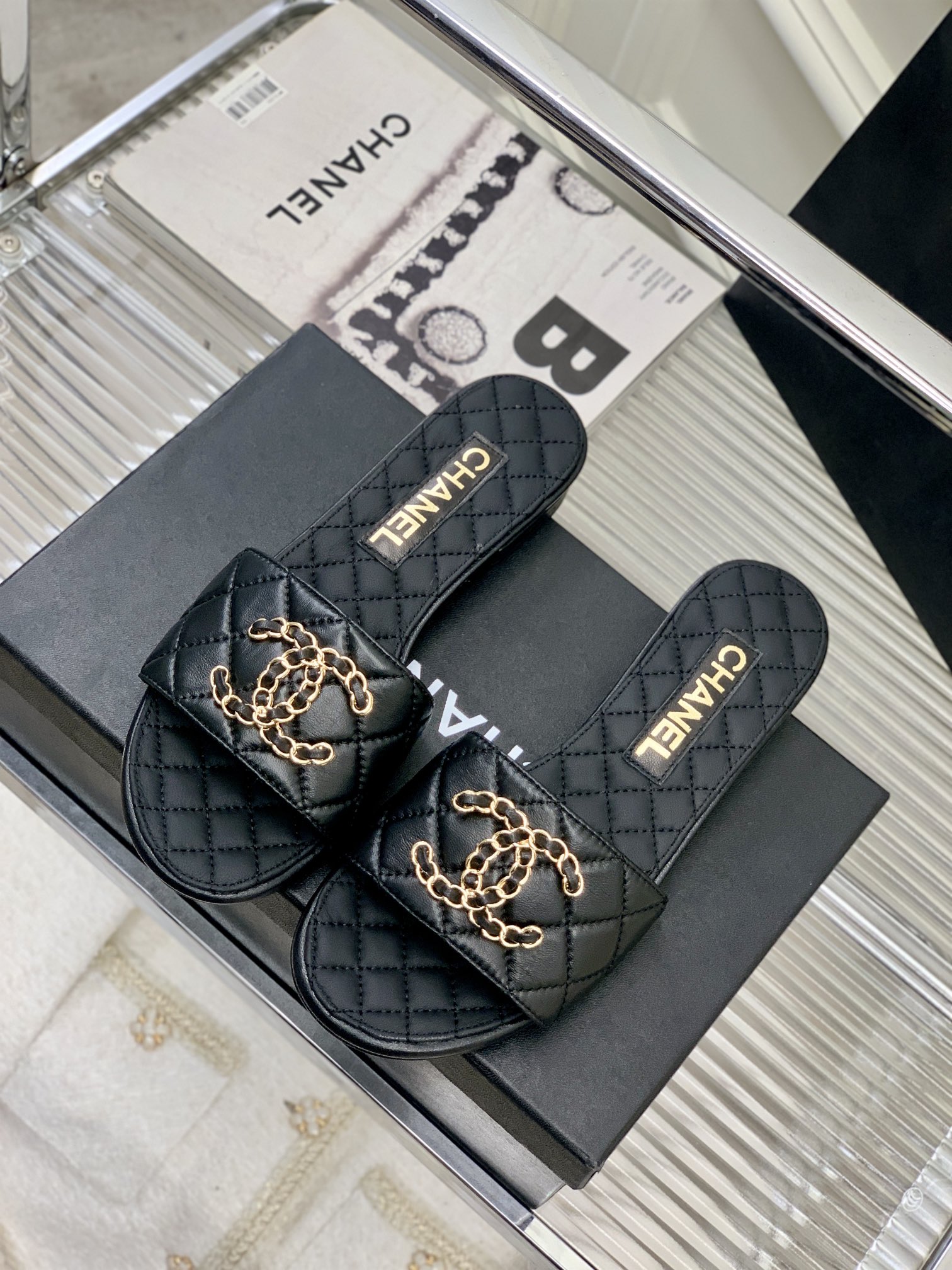TOP CHANEL Sheepskin Lozenge Slippers - 3 Color