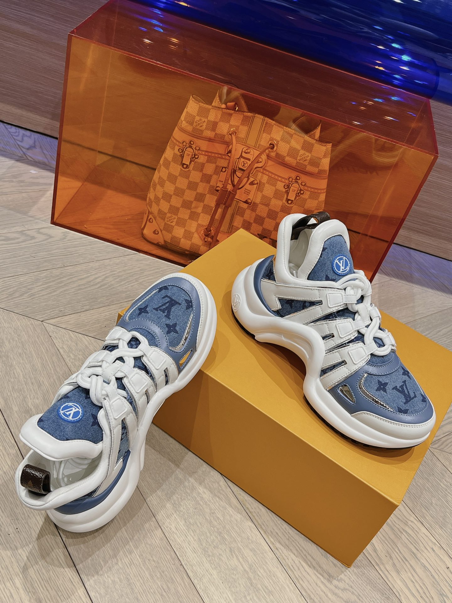 TOP Louis Vuitton LV L*V New Denim Shoes - 2 Colour