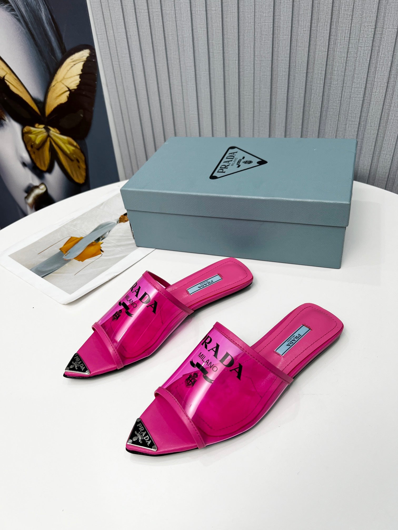 TOP PRADA Logo-print Plexiglas Slides - Hot Pink