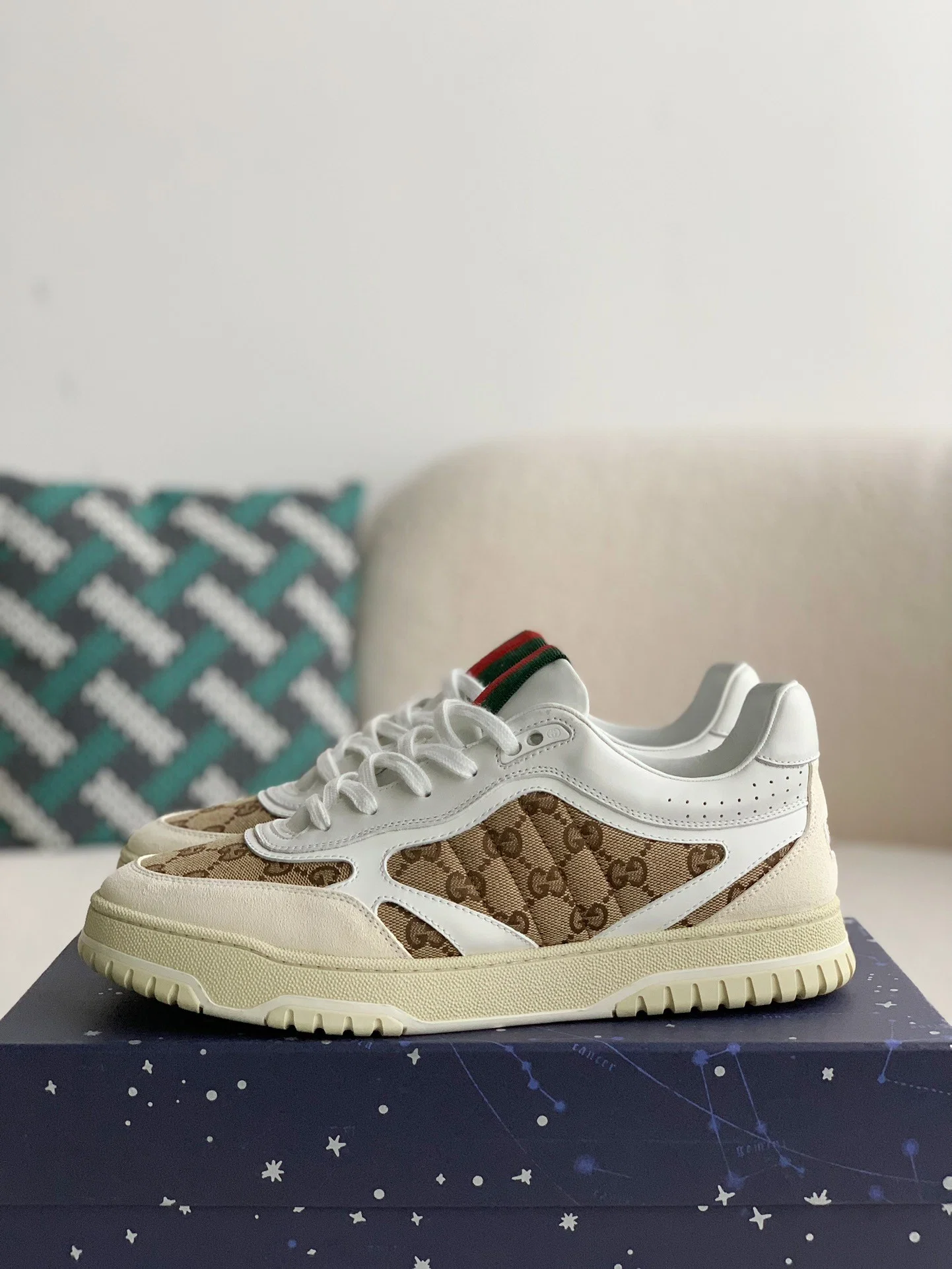 AAAShose Vintage Monogram Jacquard Patchwork Low Top Sneakers, White Beige Retro Thick Sole Casual Walking Shoes Unisex