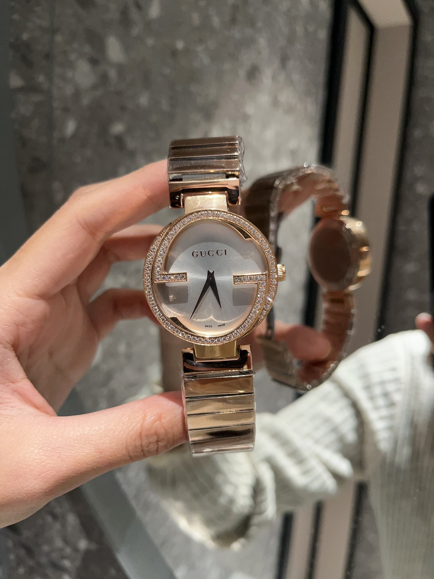 TOP GUCCI Furuchi Double G Watch 37mm 4 Colors