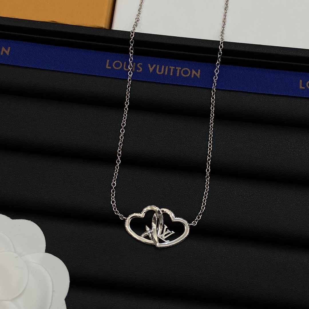 TOP Louis Vuitton LV Necklace - 3 Color