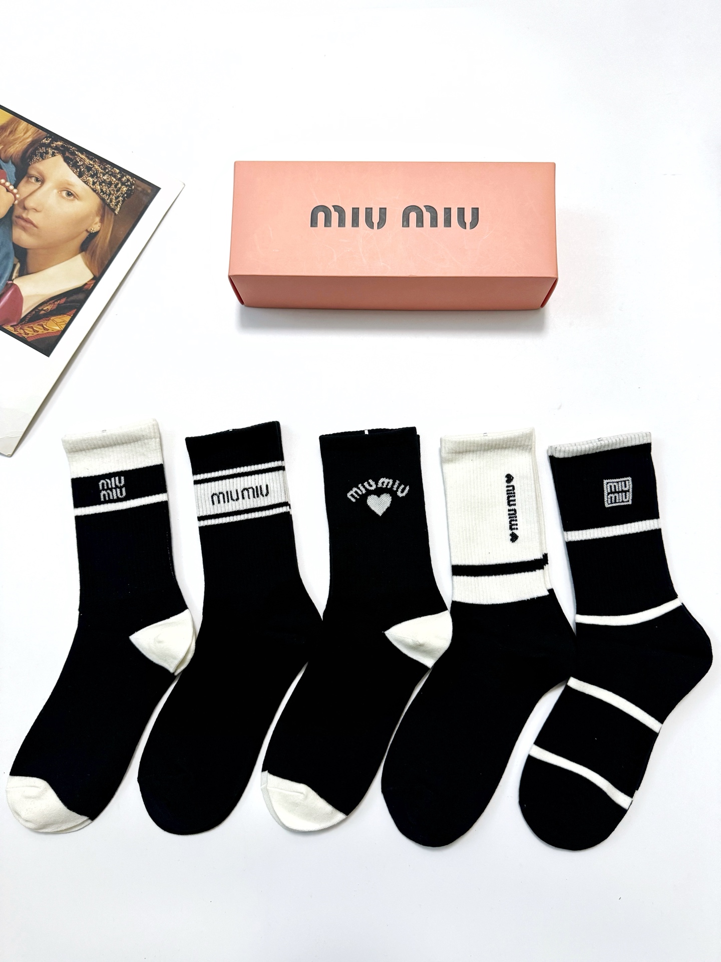 TOP Miu Miu Socks - 5 Pieces as a Set
