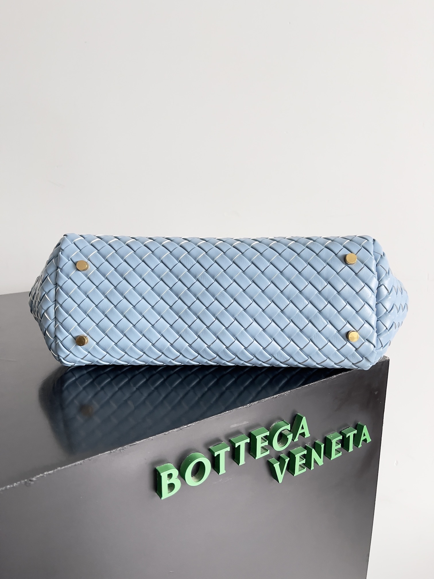 TOP Bottega Veneta BV Let's Go Shoulder Bag 37x13x11.5cm - 3 Colors