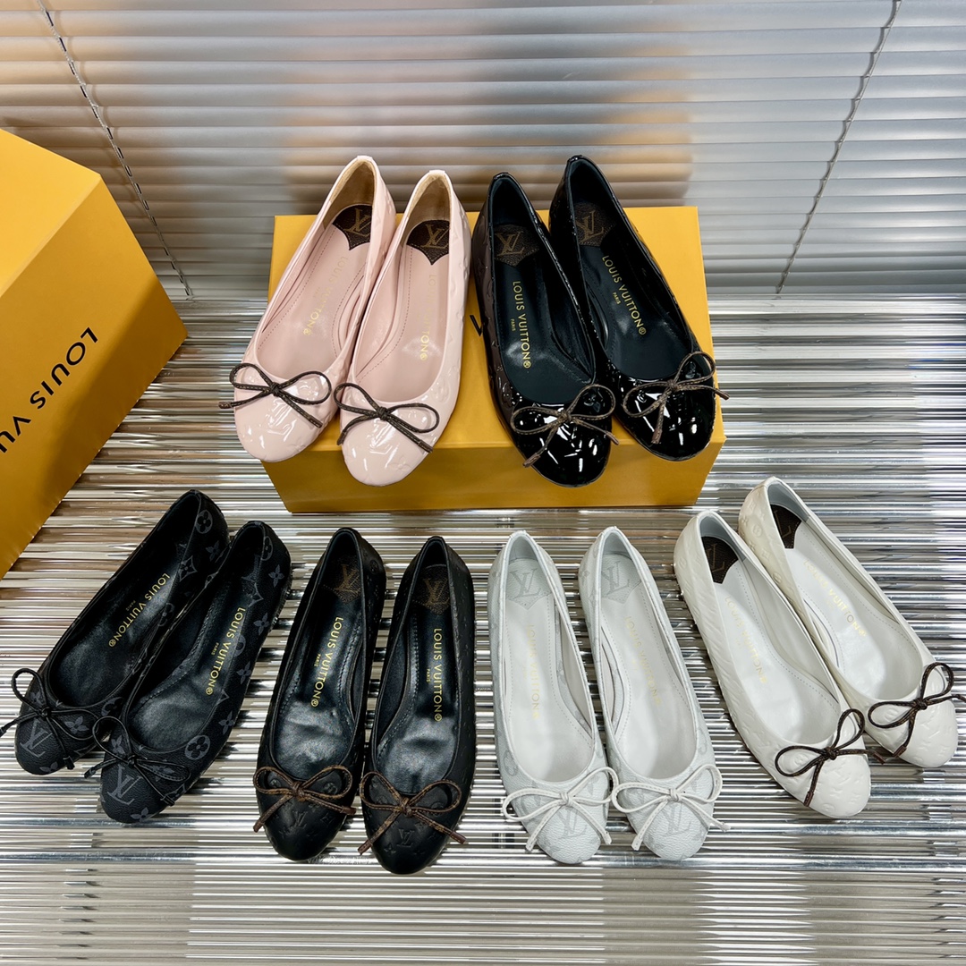 TOP Louis Vuitton LV L*V Butterfly Flat Ballet Shoes - 10 Colour