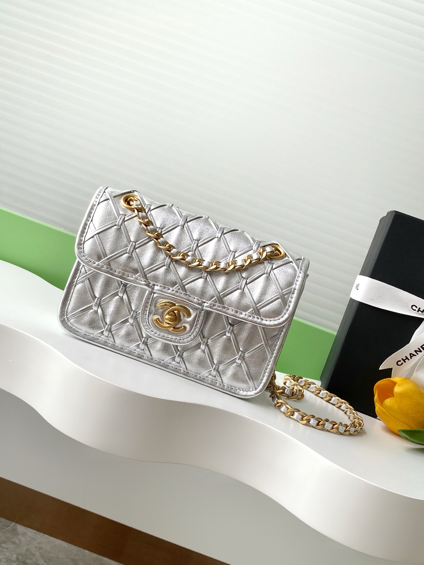 TOP CHANEL Flap Bag Leather Bag 13-19-5.5cm /15-25-8cm- 2 Colors