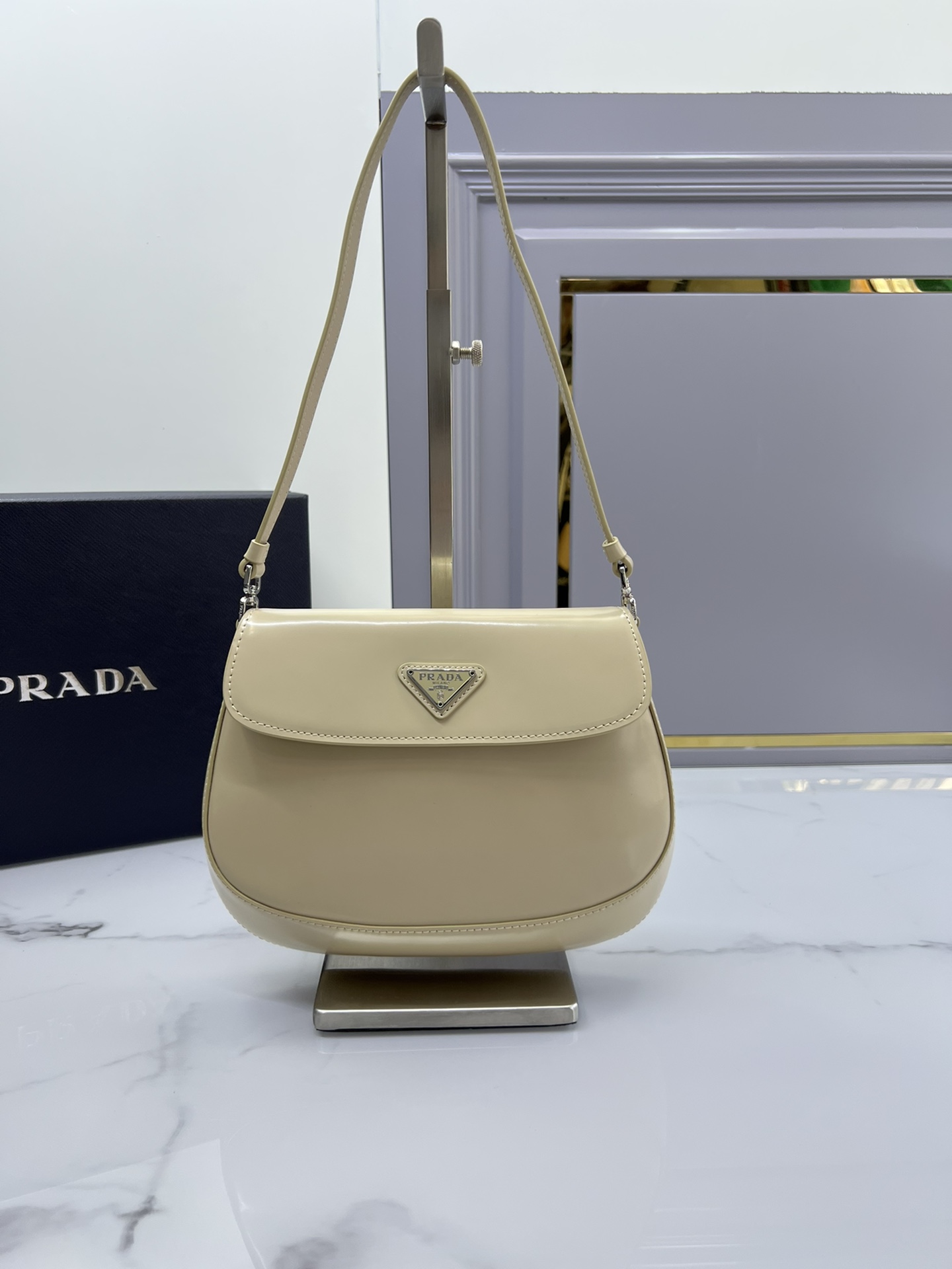 Top PRADA Retro Cleo Underarm Bag 23x18x4 cm - Nine Colors