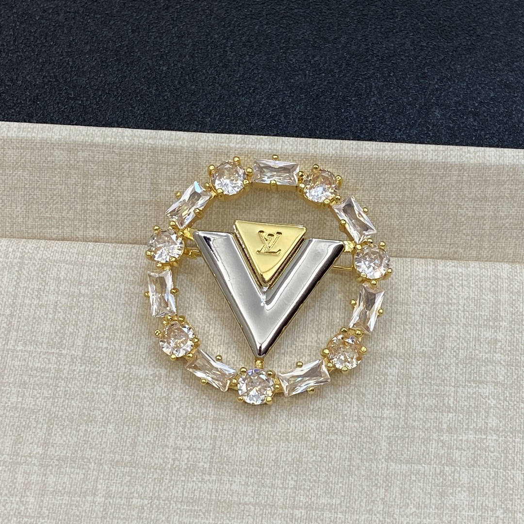 TOP Louis Vuitton LV Brooch - 2 Color