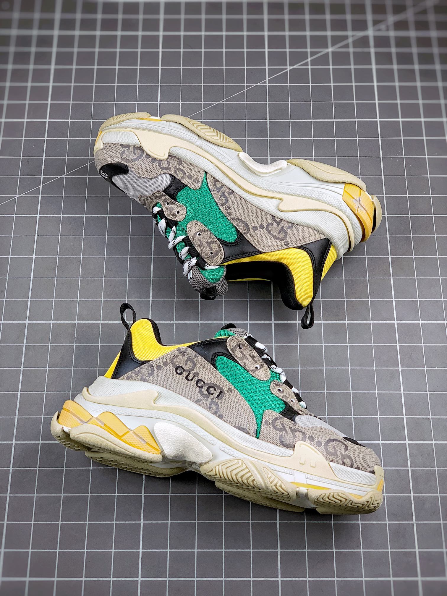 GUCCI Triple S Paneled Chunky Sneakers, Multicolor Green Yellow Beige Retro Dad Shoes, Men Women Fashion Casual Sneaker