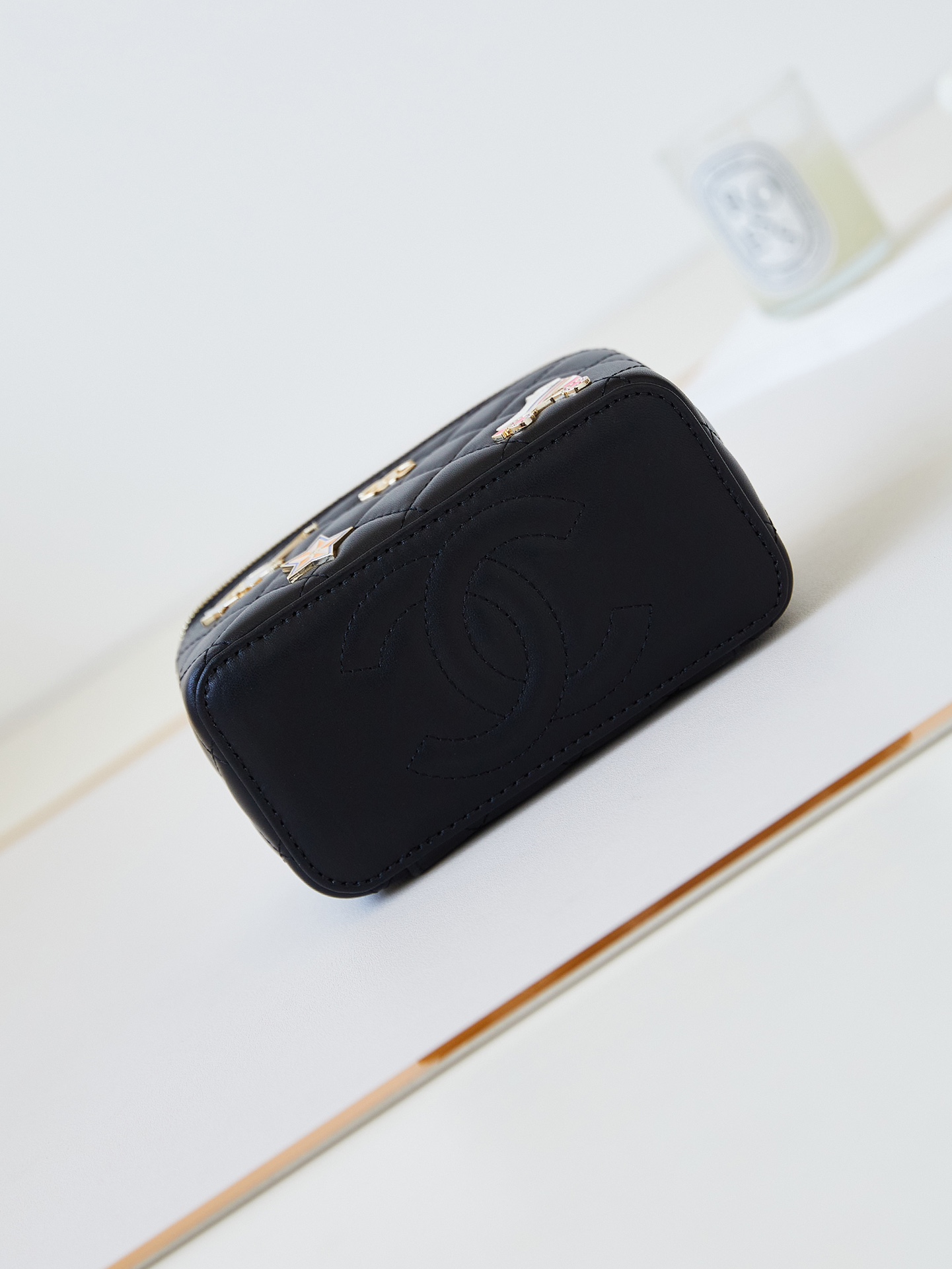 TOP CHANEL Small Badge Element 24c Box Bags 9.5×17×8cm - Black/Pink/White