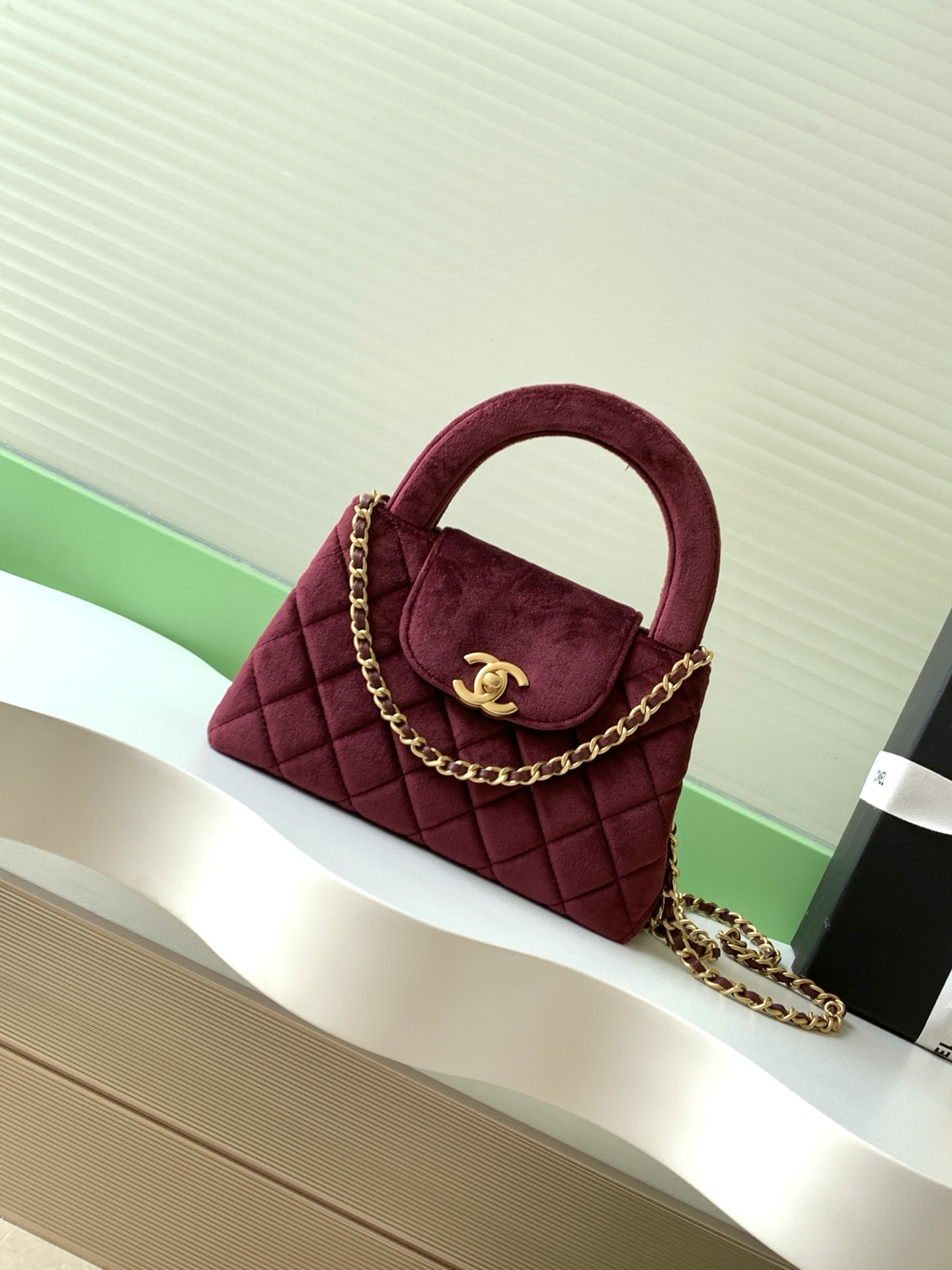 TOP CHANEL Kelly Chain Bag Velvet 13x19x7 cm - 6 Colors