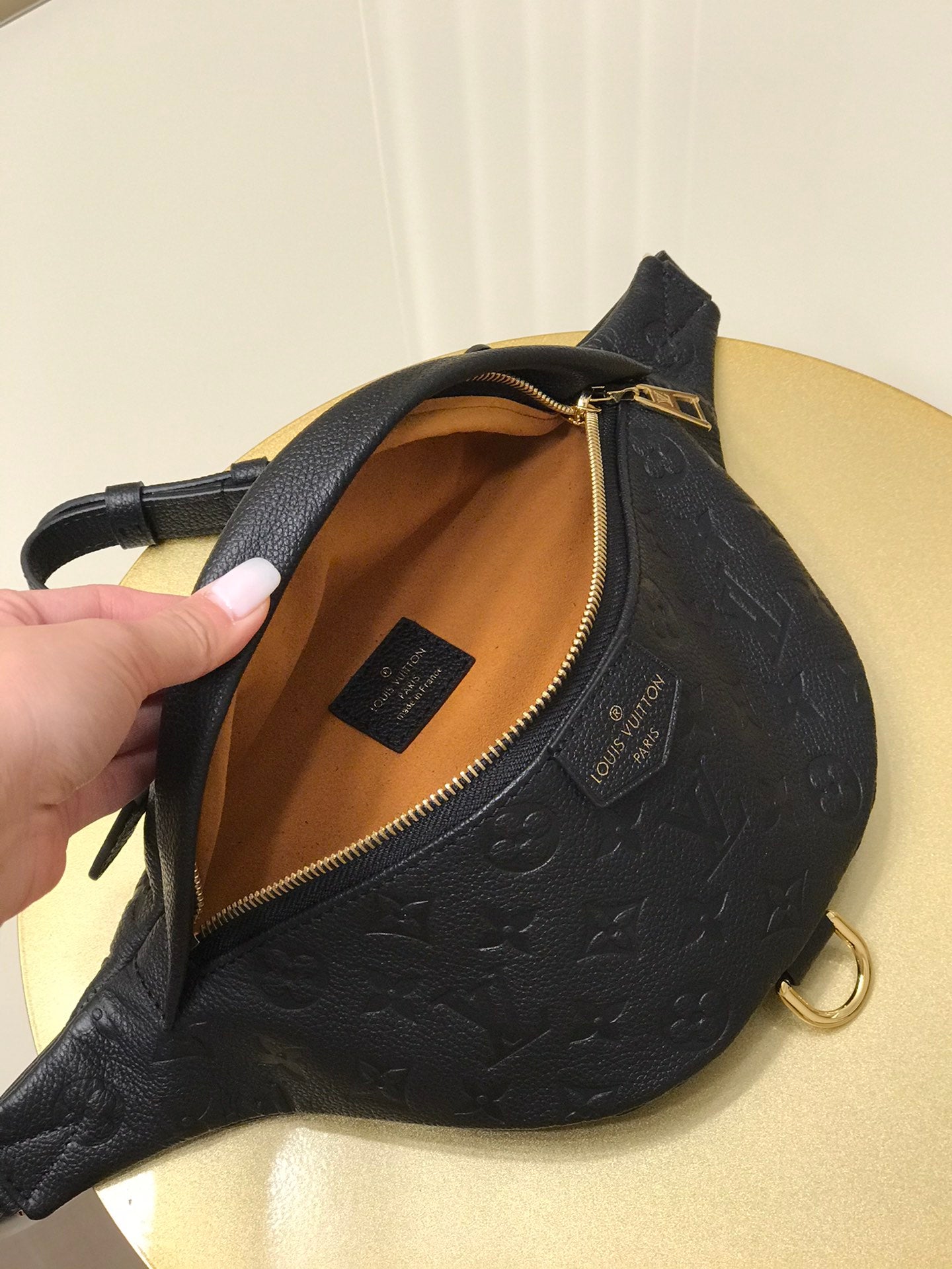 TOP Louis Vuitton LV Empreinte Bumbag - Black - 36*15*15CM