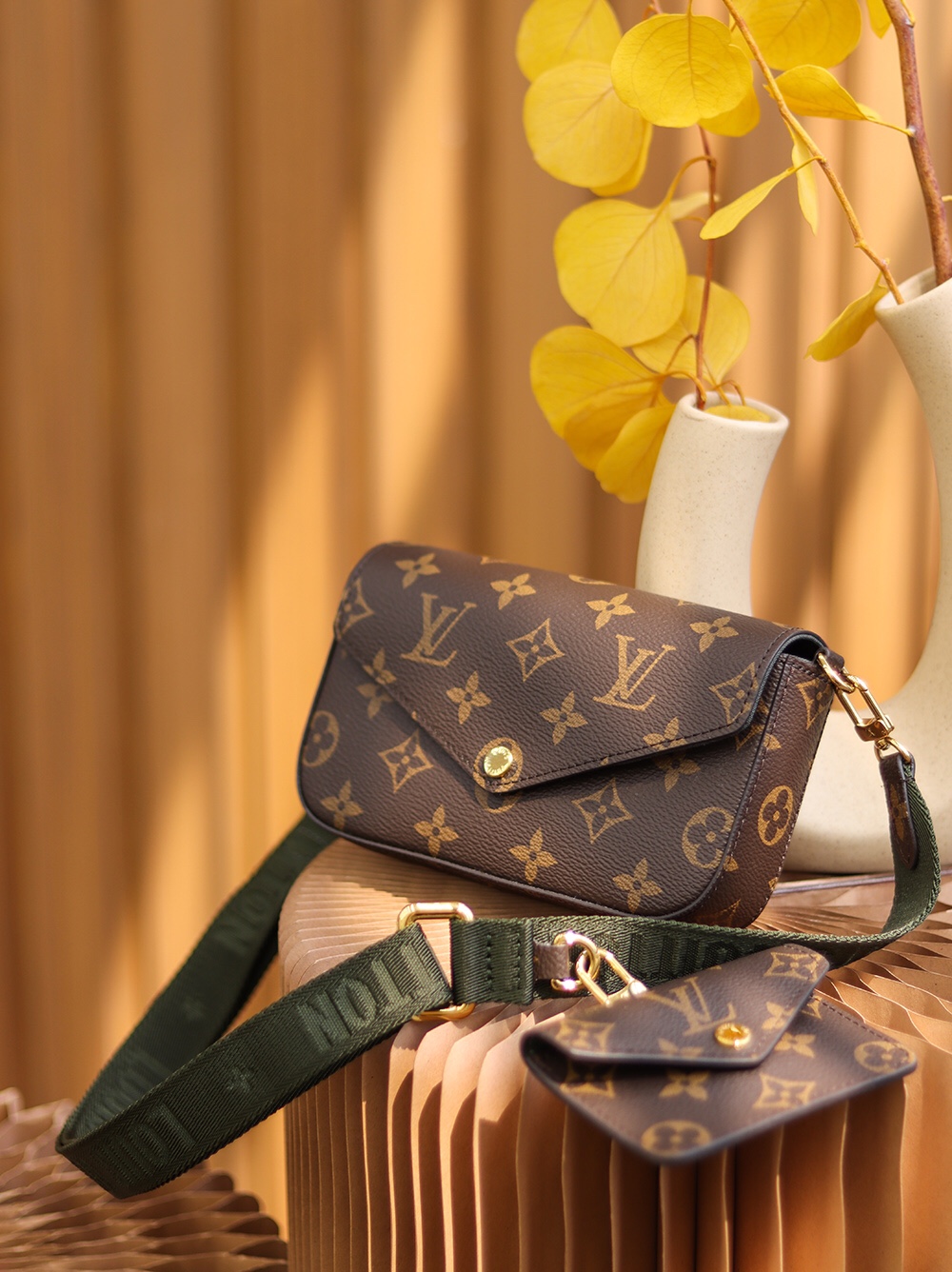 Louis Vuitton Multi Pochette Felicie Strap Go M80091