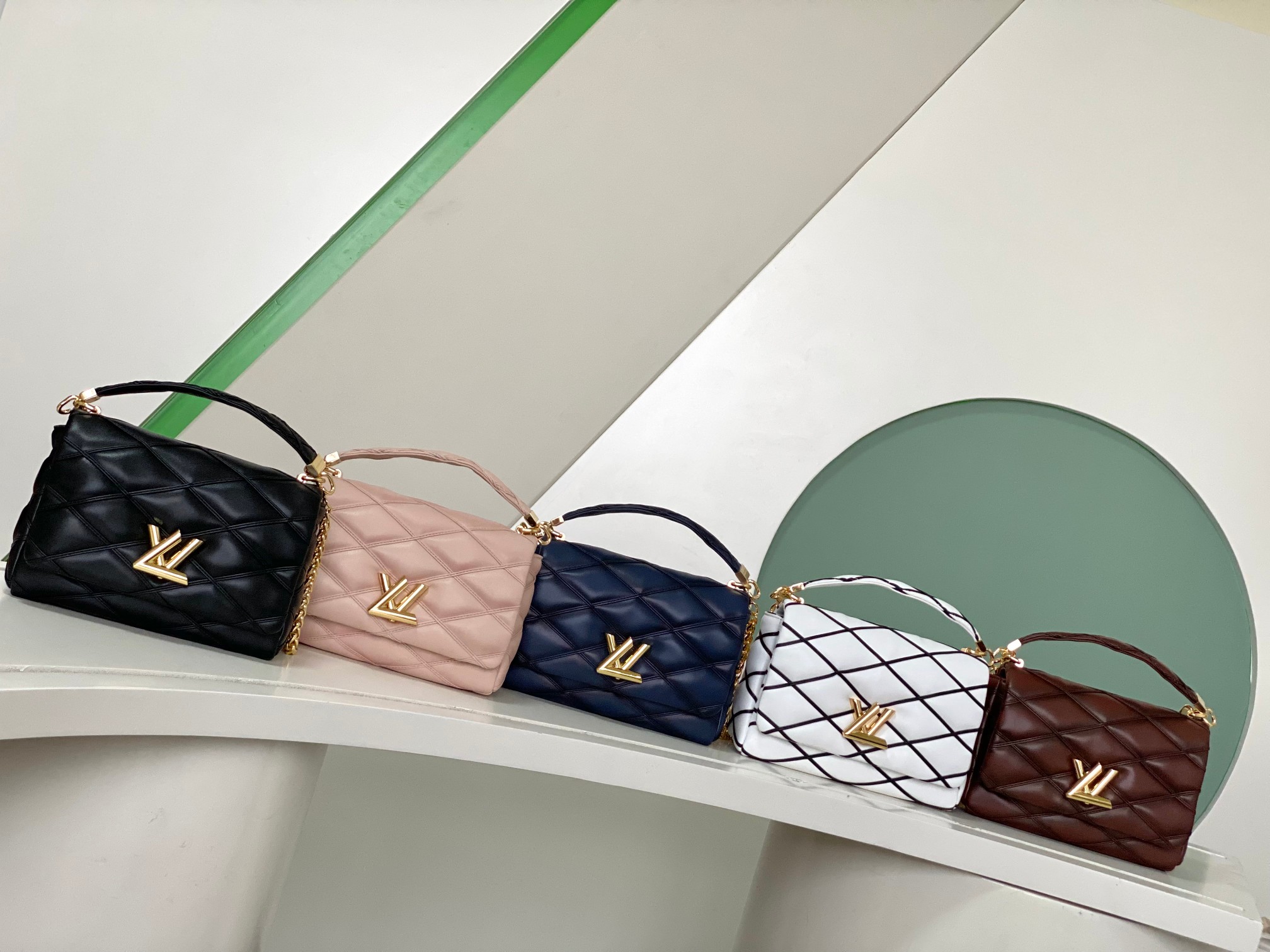 TOP Louis Vuitton LV Sheep Leather Twist MM Bag - 23x16x10CM - 6 Colors&GHW