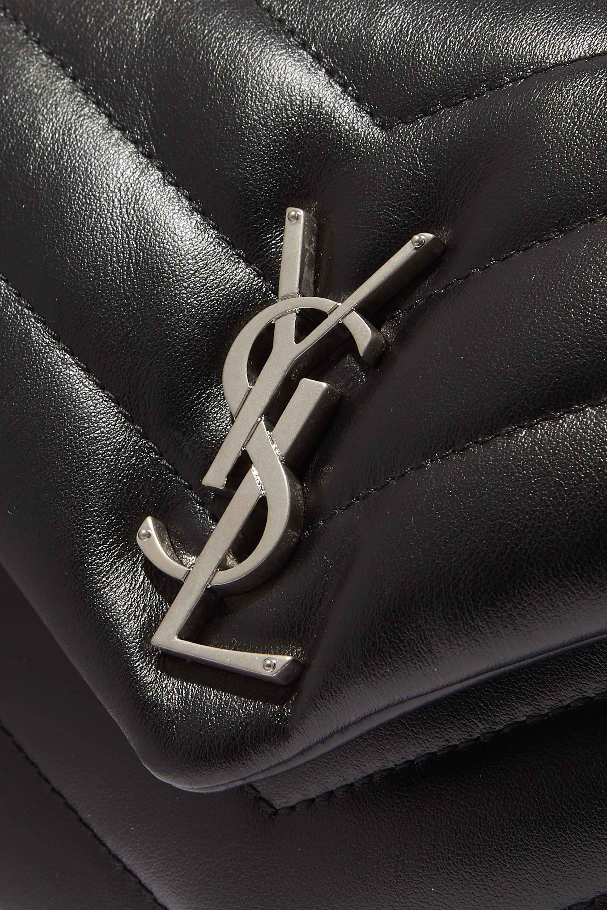 SAINT LAURENT Loulou small quilted leather shoulder bag black