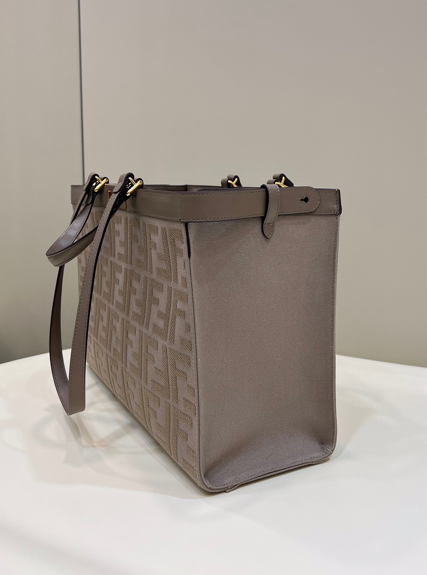 TOP FENDI FENDI D-Lite Large Bag - Brown