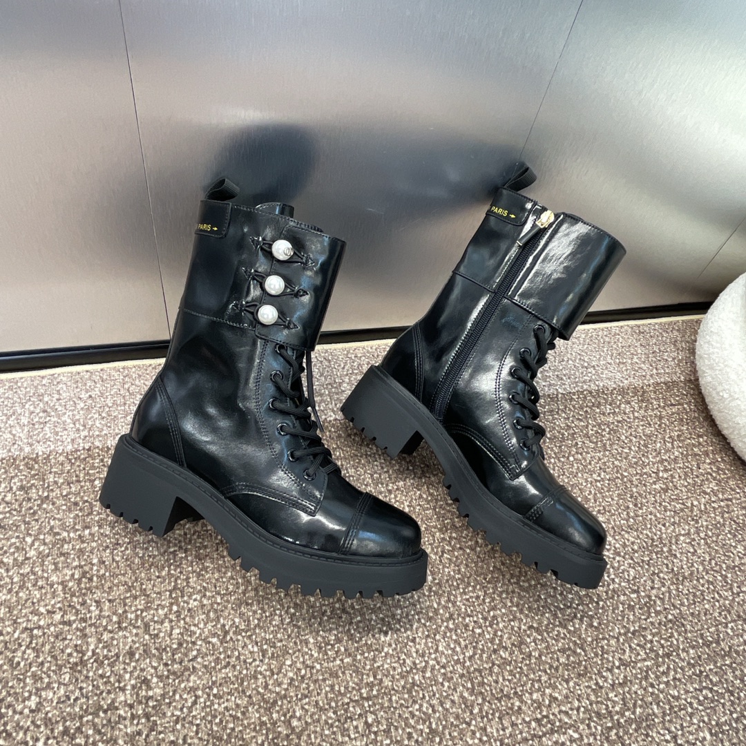 TOP Christian Dior 3cm Low Heel D-Strike Lace-up Boots with CD Letters and Pearls - Black
