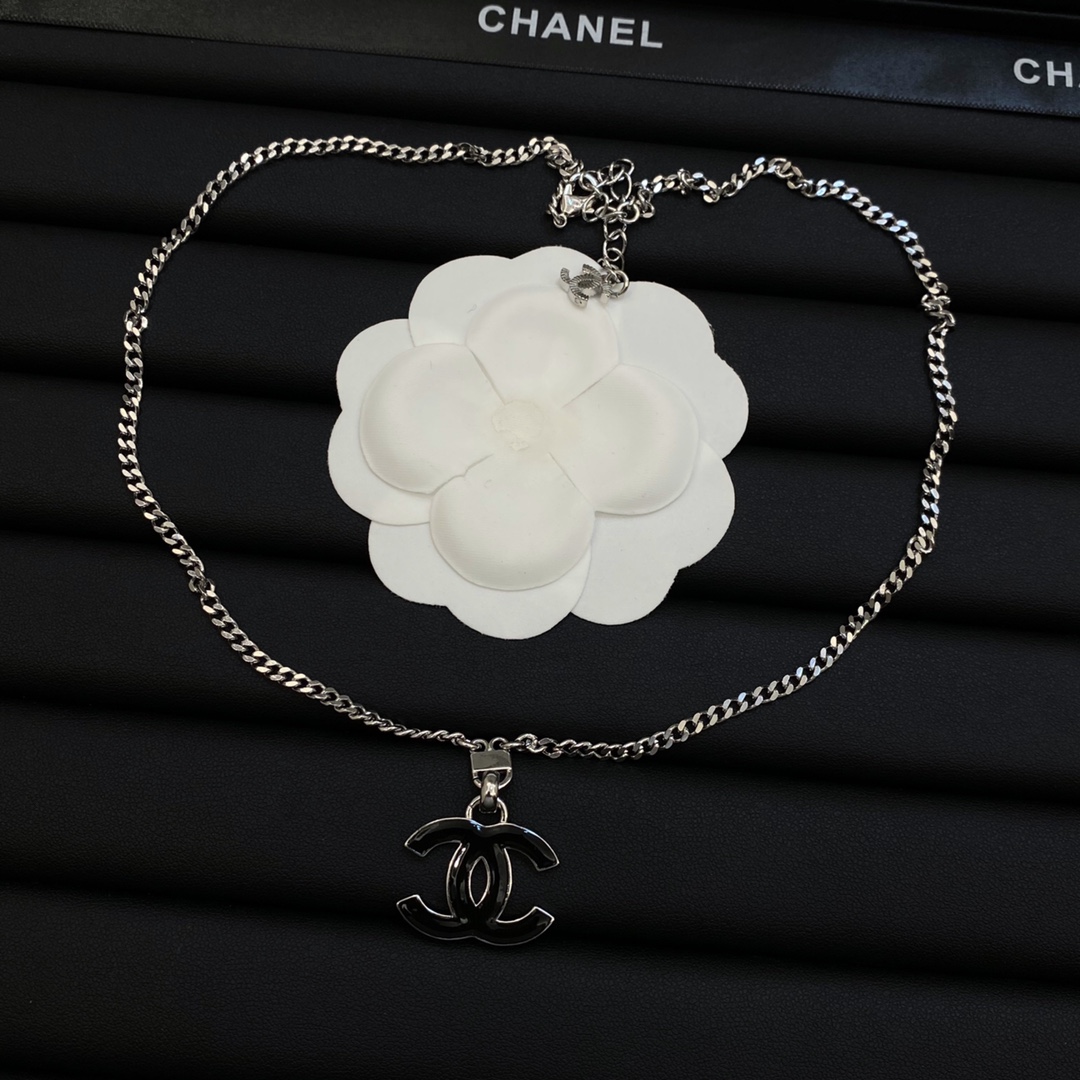 TOP CHANEL Dounble C Necklaces - 2 Color
