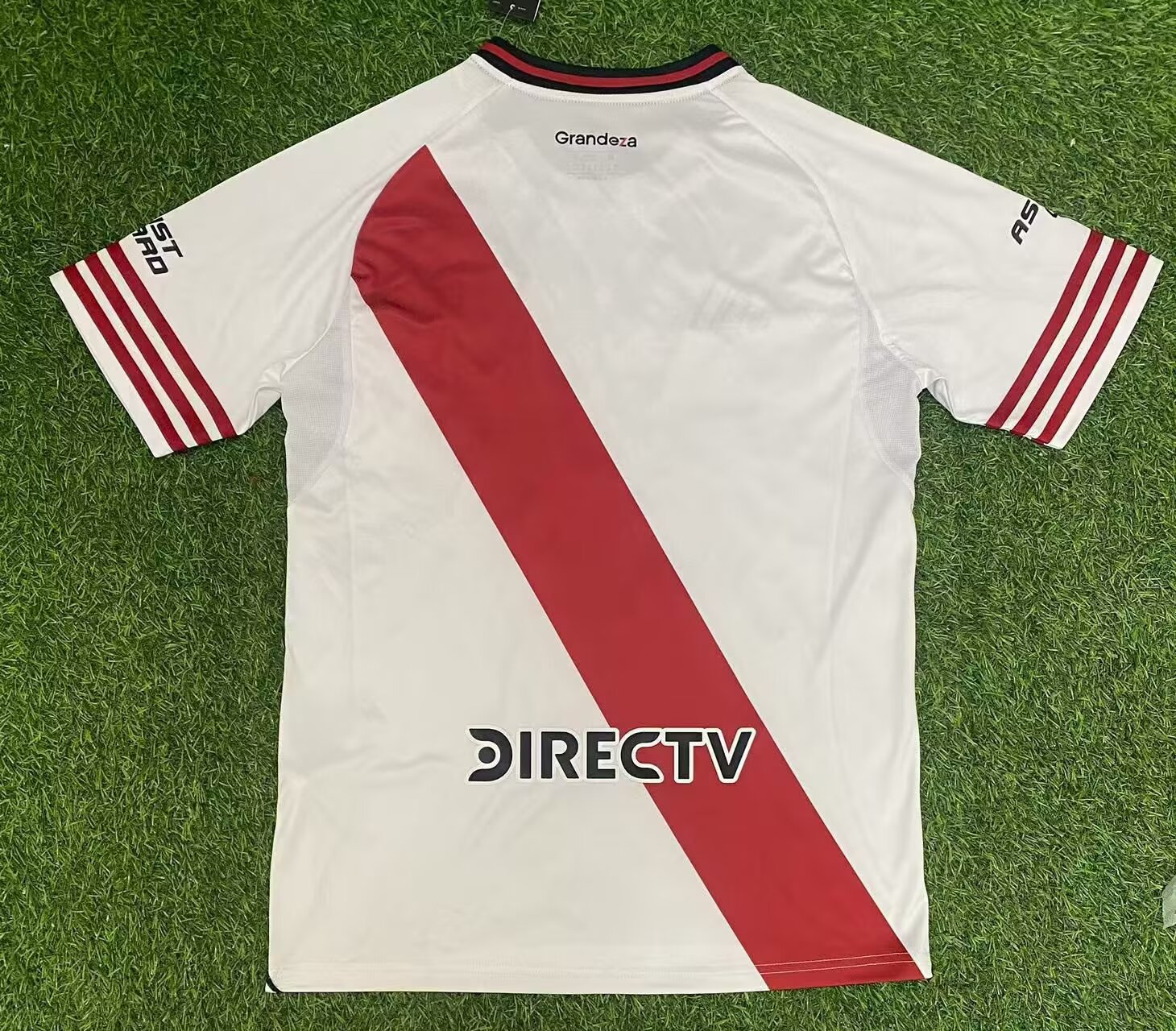 2025/2026 River Plate Home Football Jersey 1:1 Thai Quality