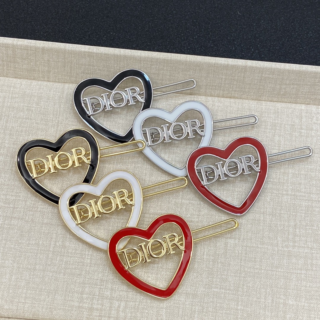 TOP Christian Dior Heart-Shaped Hairpin - 6 Color