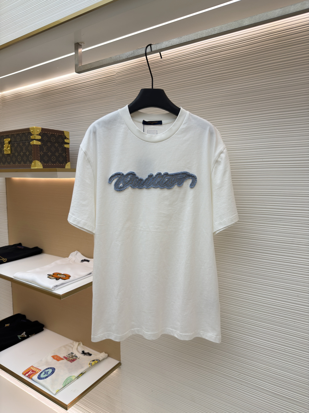 LOUIS VUITTON 牛仔贴布绣圆领短袖