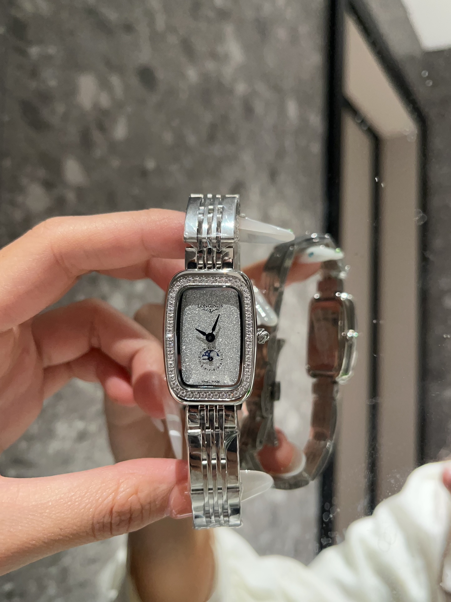 TOP LONGINES Steel Belt Series Women's Watch 26mm