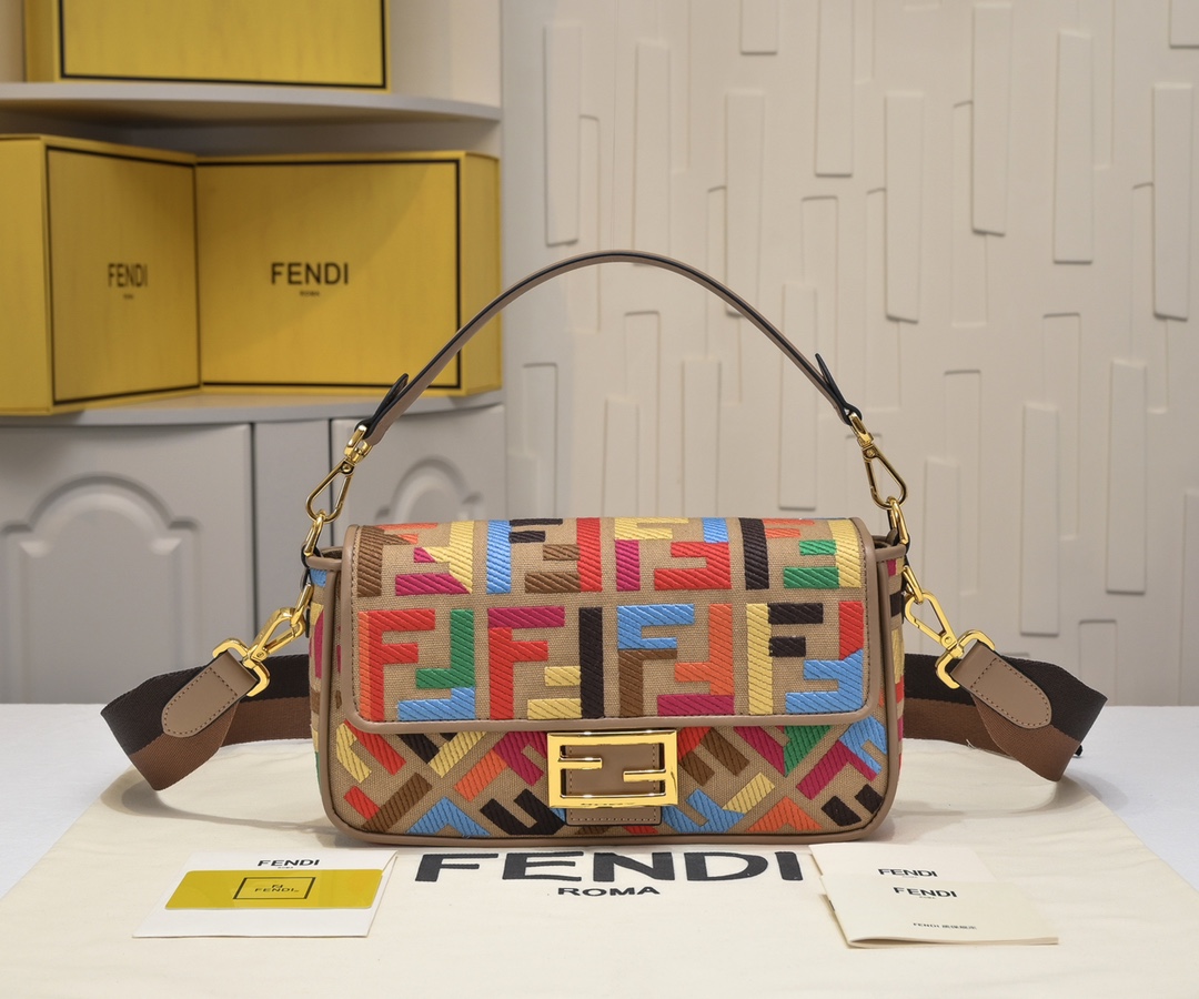 TOP FENDI Baguette HandBag
