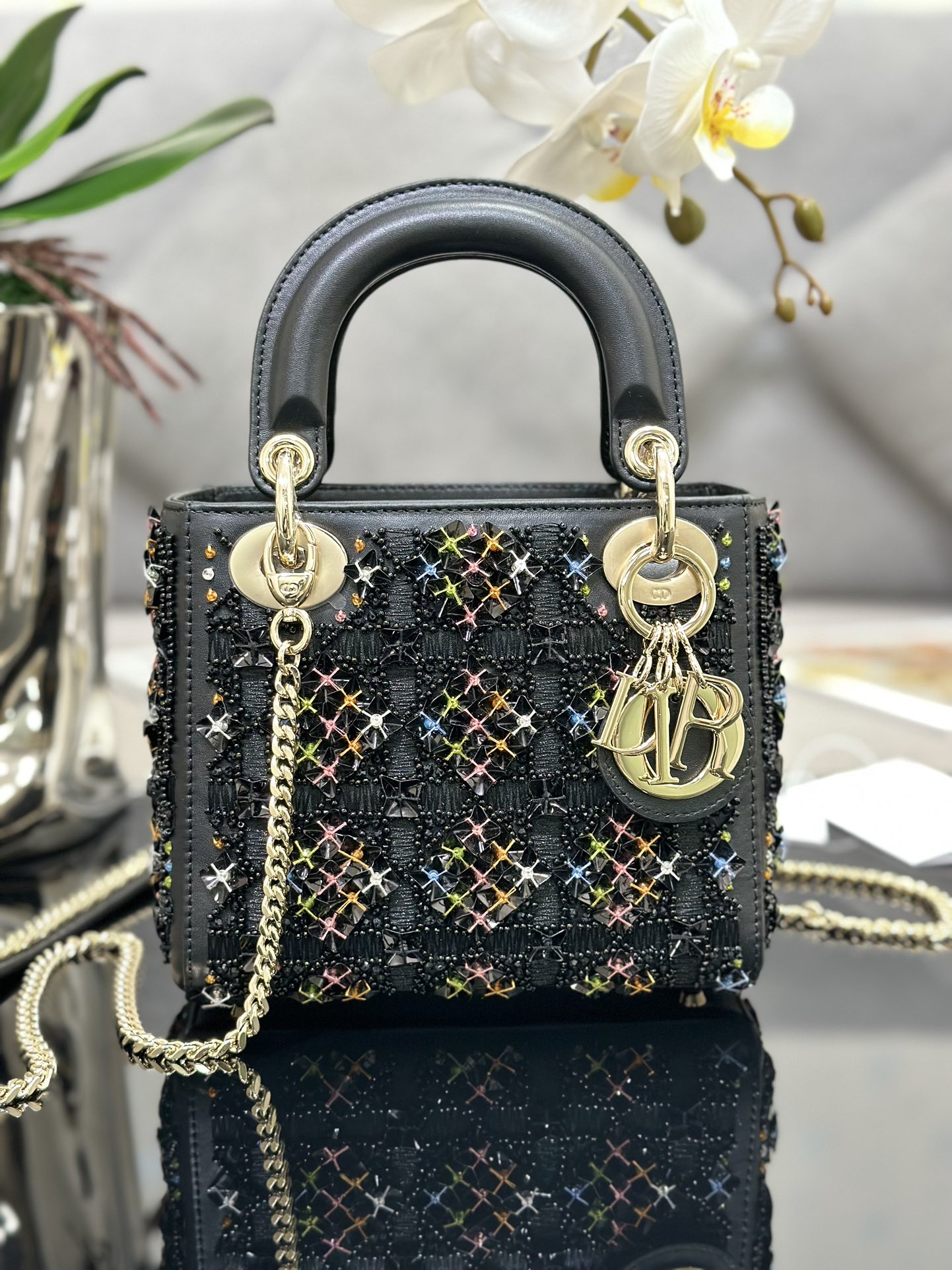 TOP Christian Dior Three Embroidered Black Beads Lady Christian Dior Bags 17*15*7 cm - Black