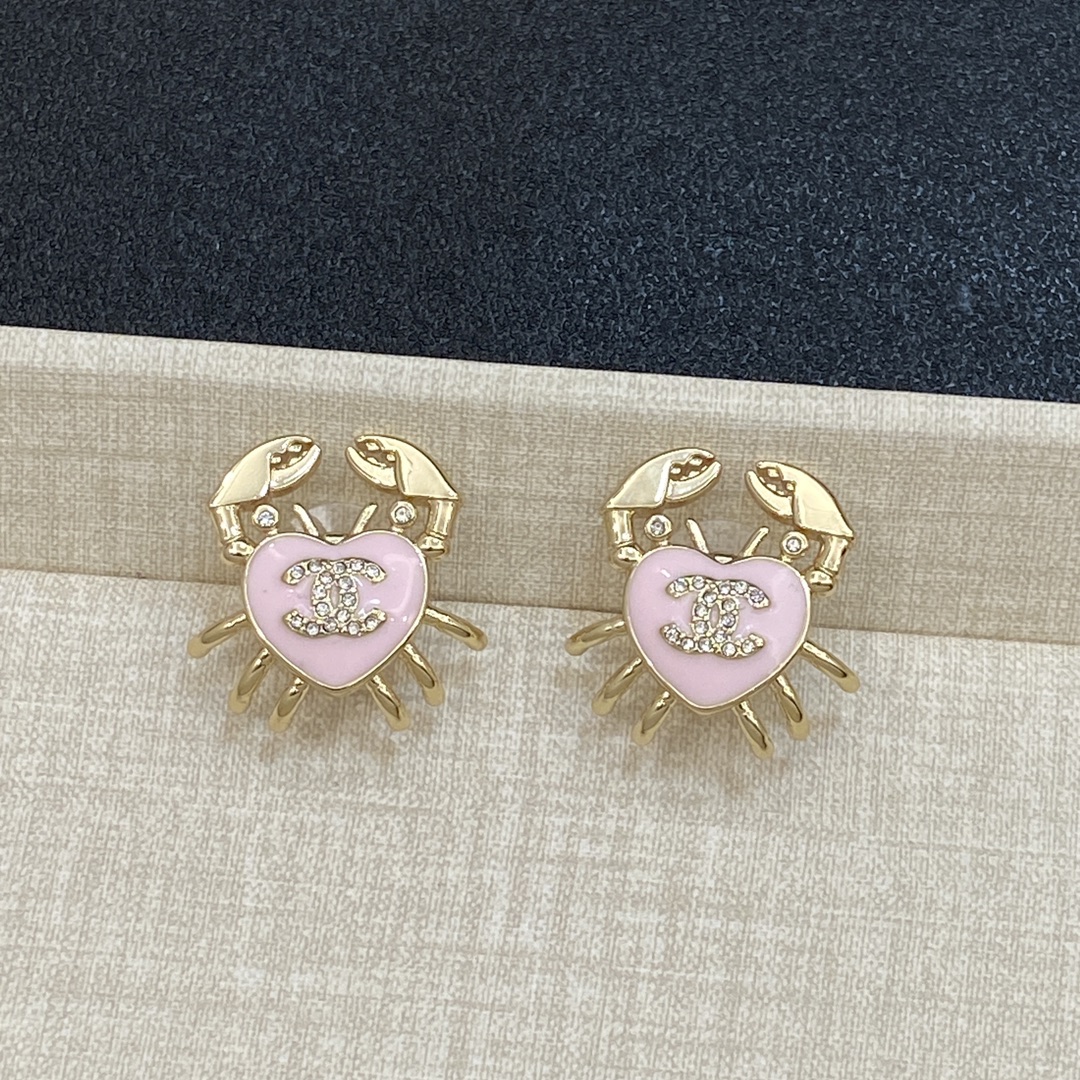 TOP CHANEL Love Brooch+Earrings - Pink