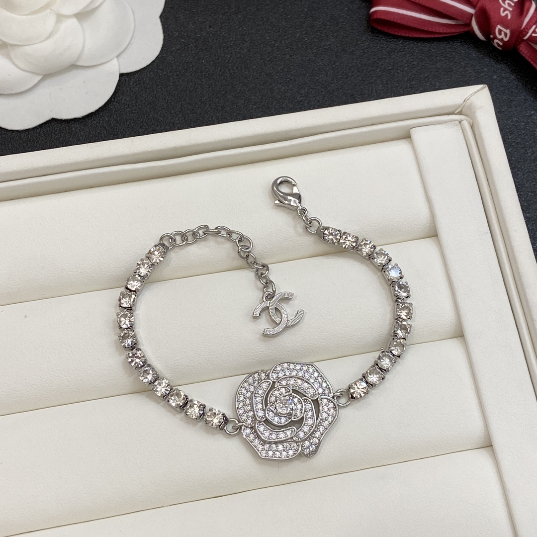 TOP CHANEL Camellia Bracelet - 2 Colors