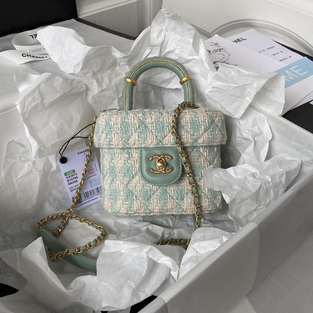 TOP CHANEL 23S Handle Makeup Bag 12.5*15*8cm - Mint Green&GHW