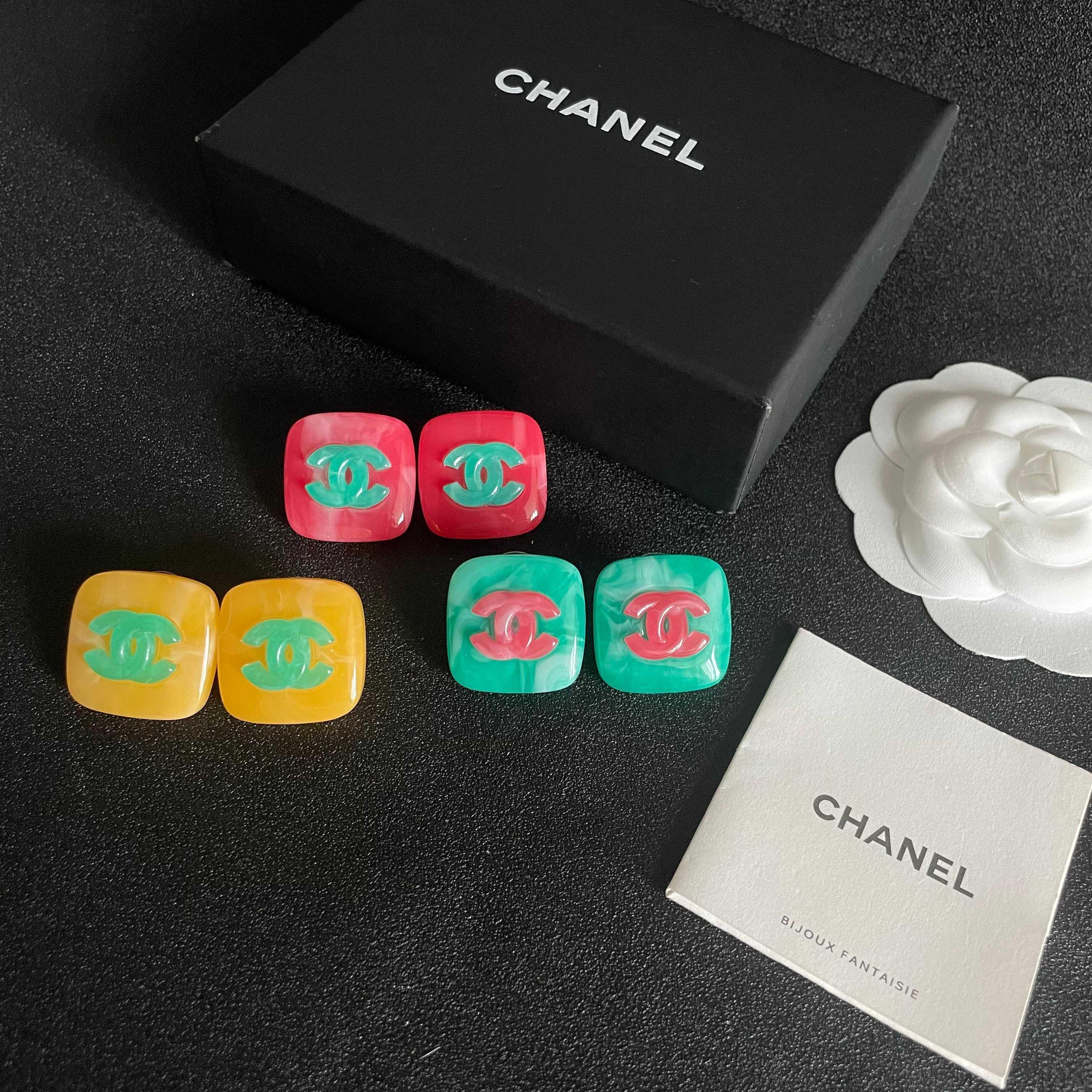 TOP CHANEL CC Earrings - 3 Colors