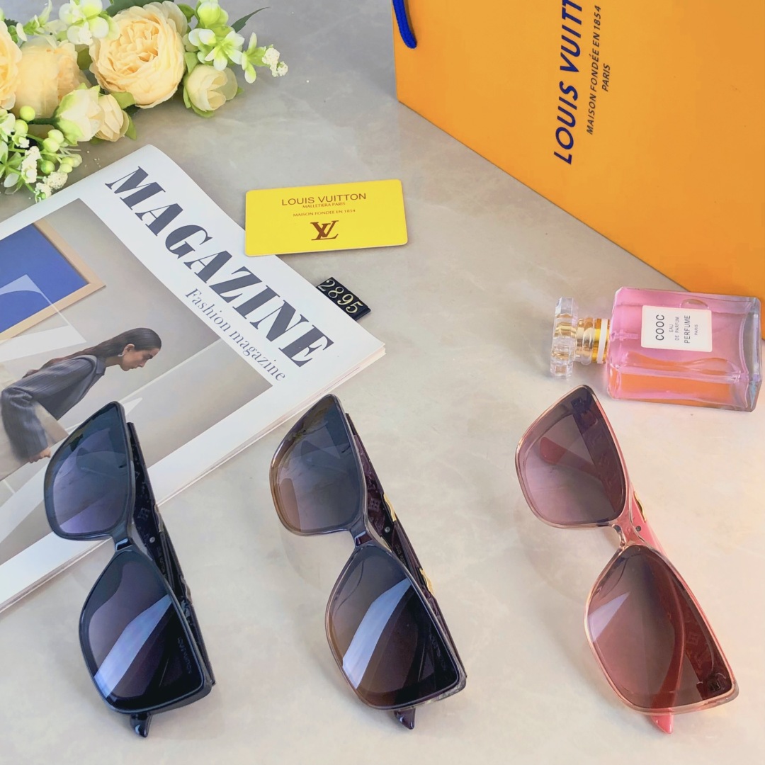 TOP Louis Vuitton LV Sunglasses  - 3 Color
