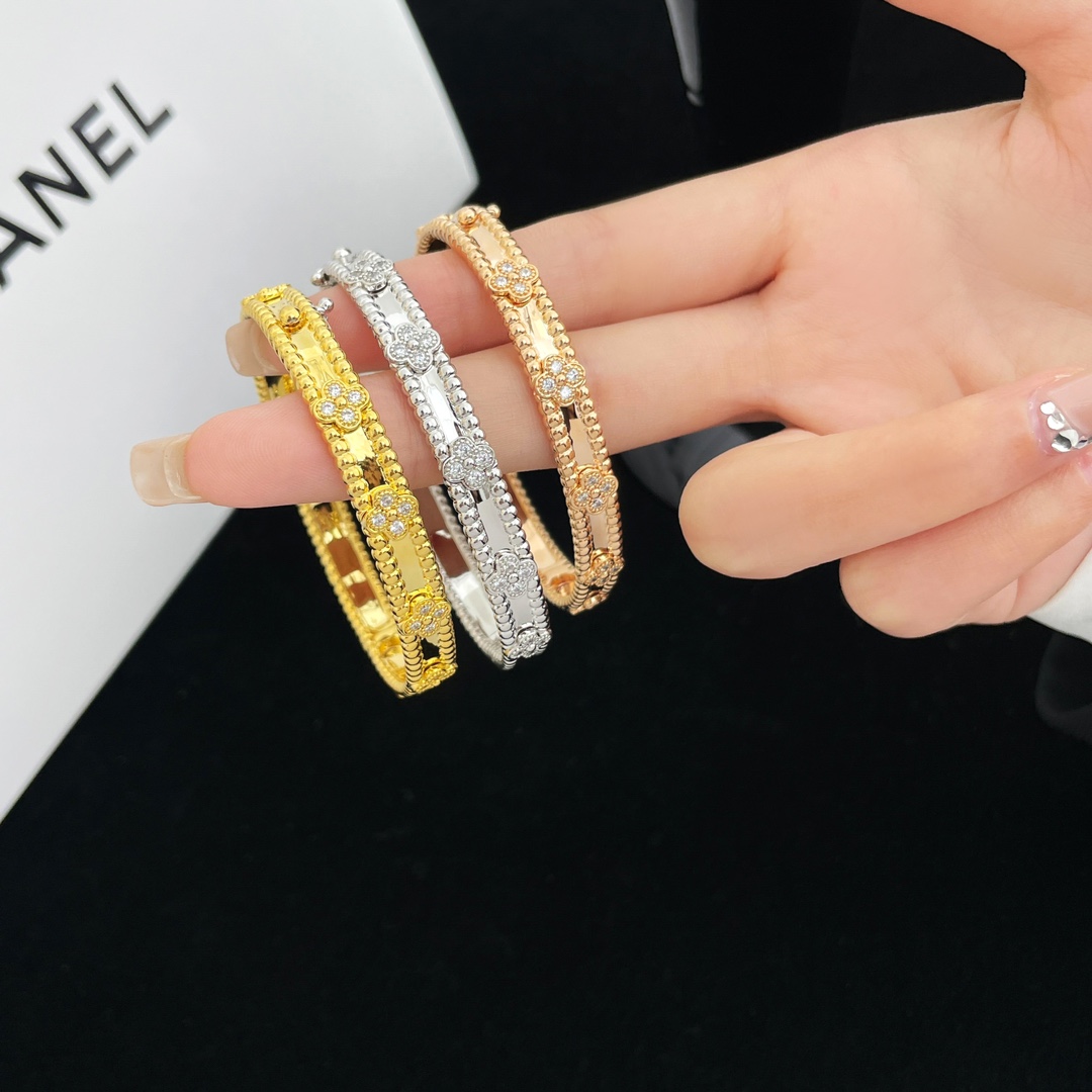 TOP Van Cleef & Arpels Narrow Kaleidoscope Bracelet - Gold