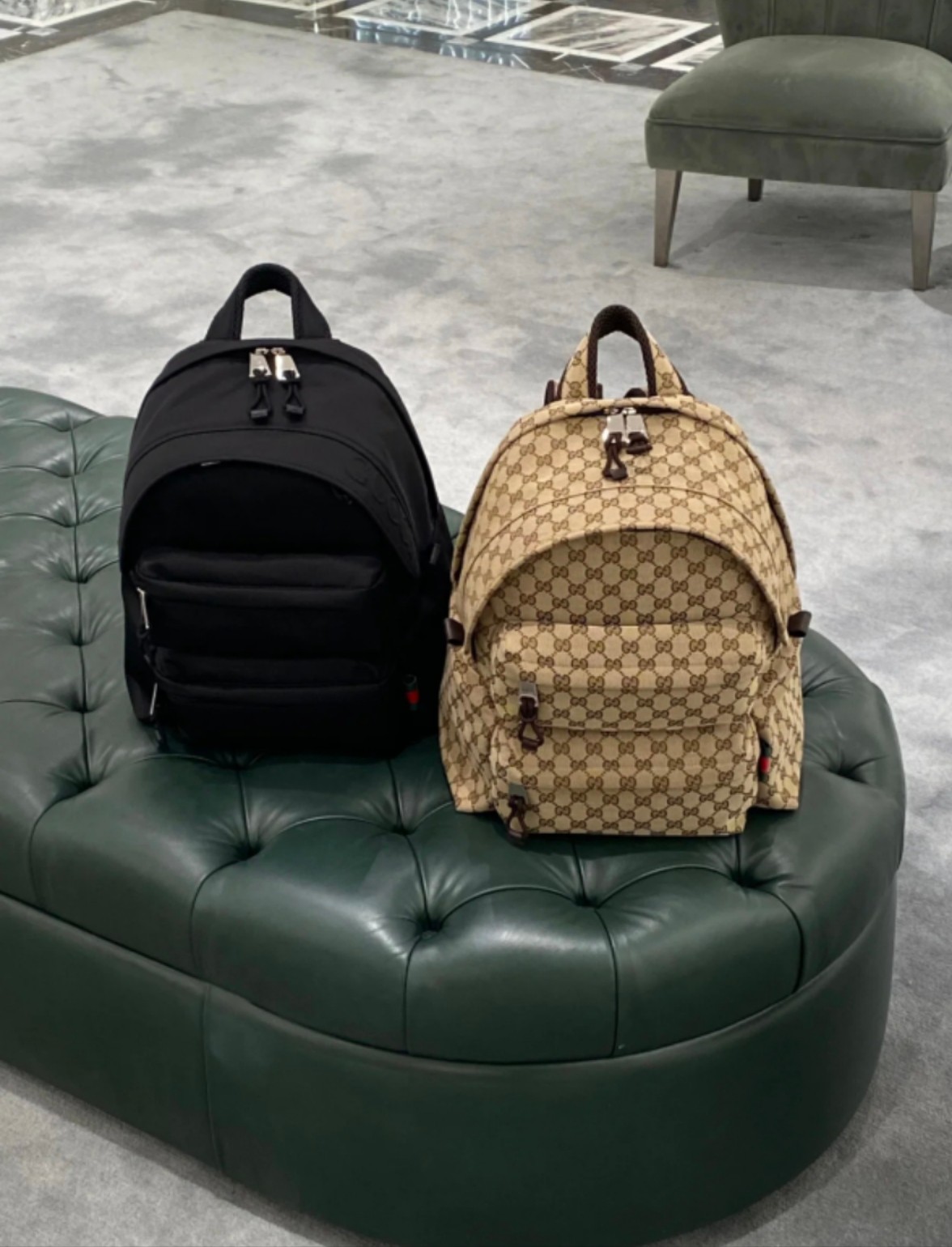 TOP GUCCI Backpack 40x 36.5x 23 cm - 2 Colors