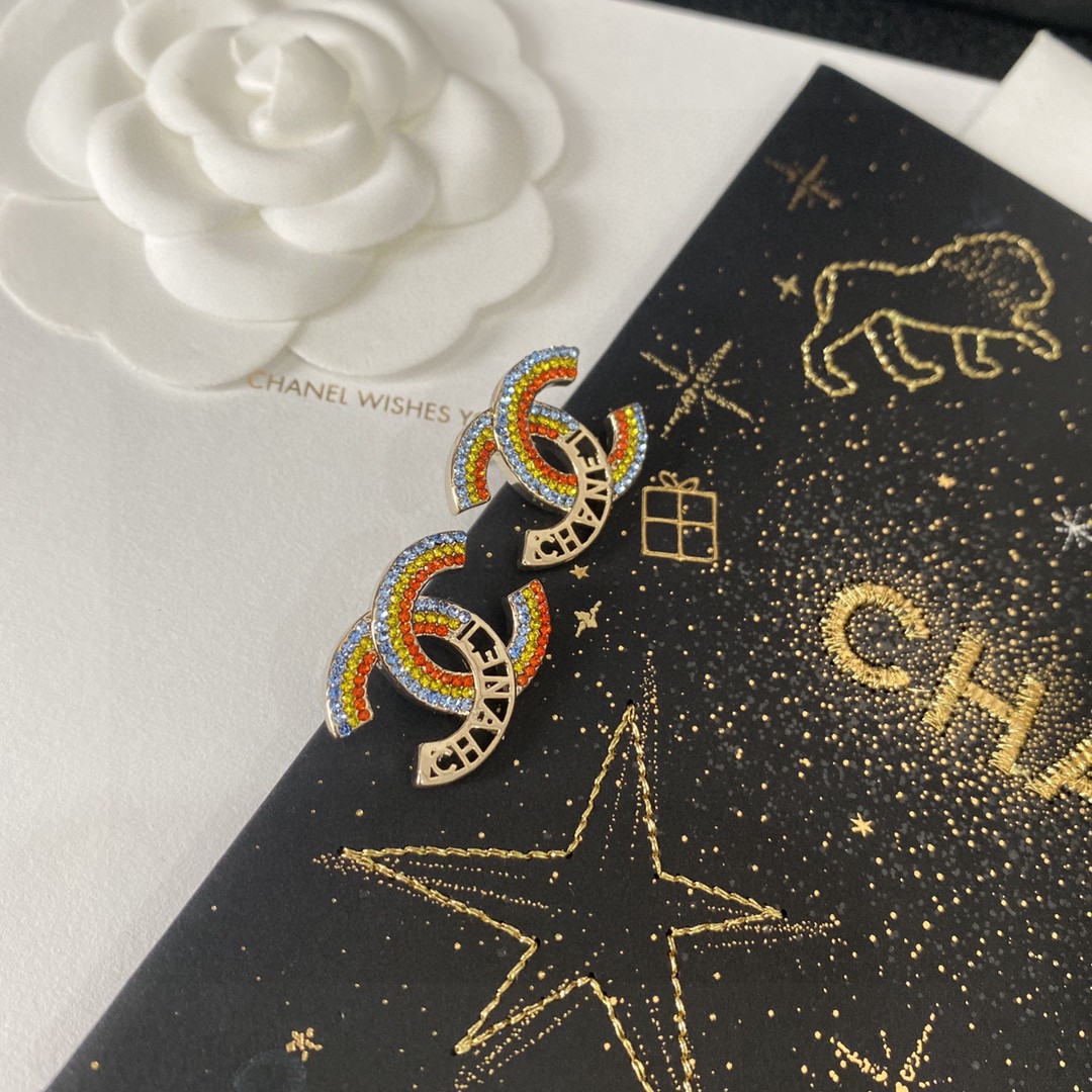 TOP CHANEL Dounble C Earrings