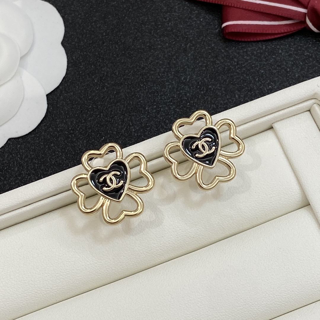TOP CHANEL Earrings- 2 Colors