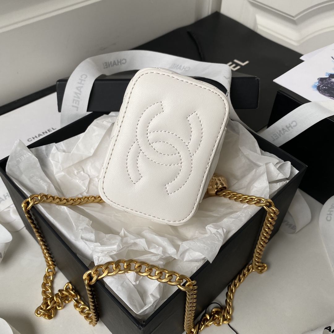 TOP CHANEL Small Camellia sheepskin Small Cosmetic Case Bag 8.5*11*7cm - GHW