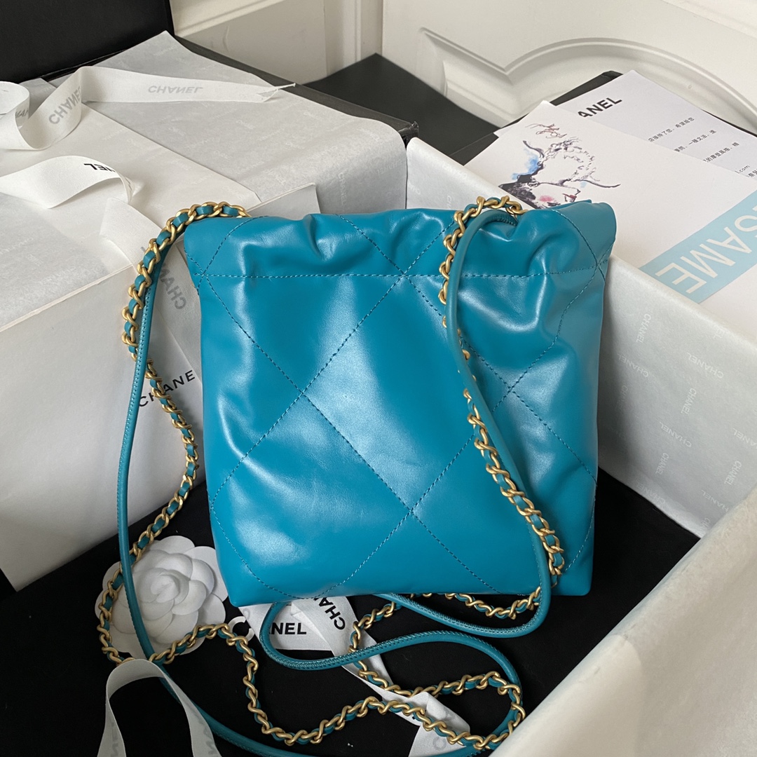 TOP CHANEL 22 Bag mini 19x20x6cm - Blue&GHW