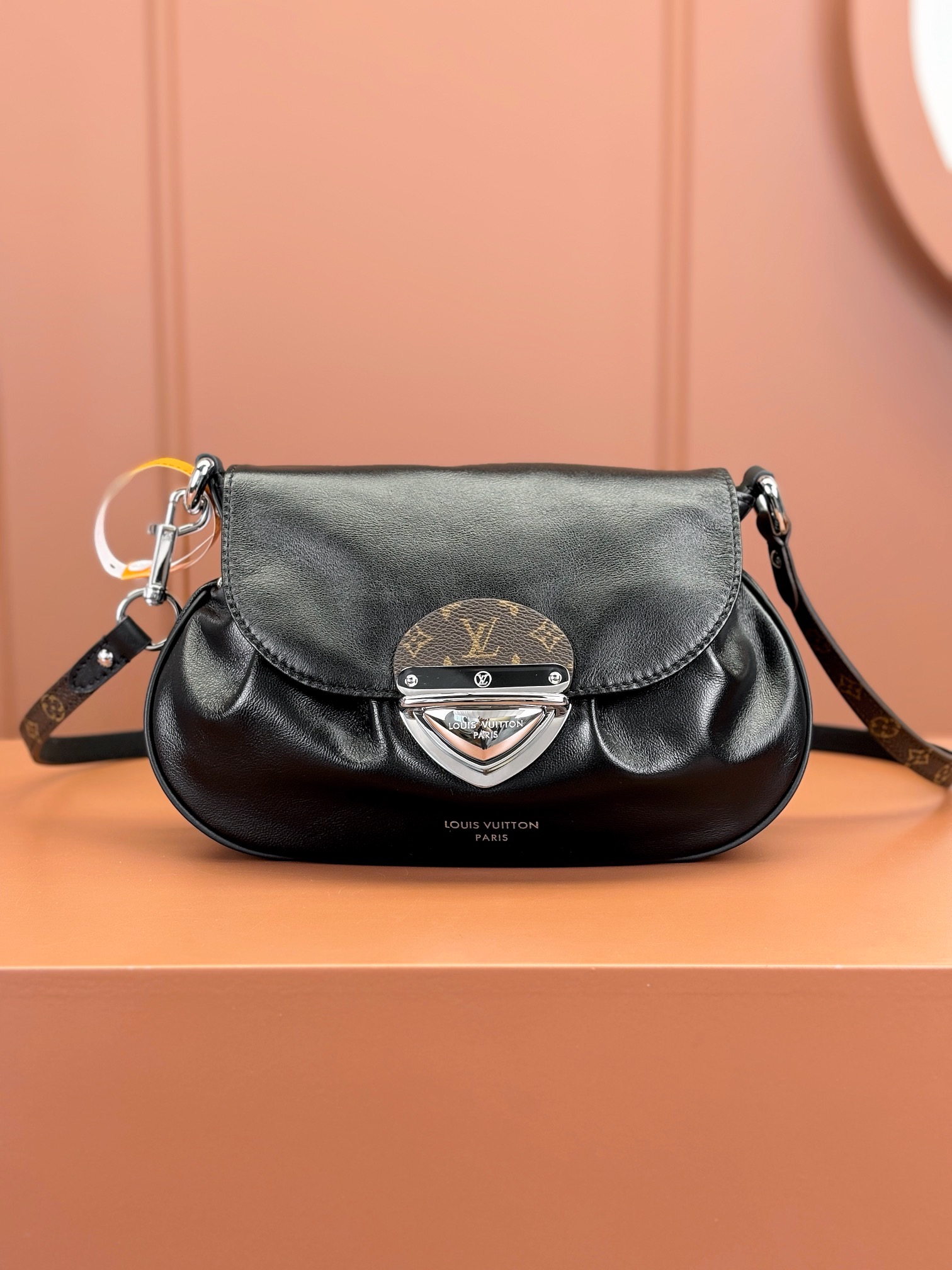 TOP Louis Vuitton LV Sunset Vibe Bag 27x18x4cm - Black