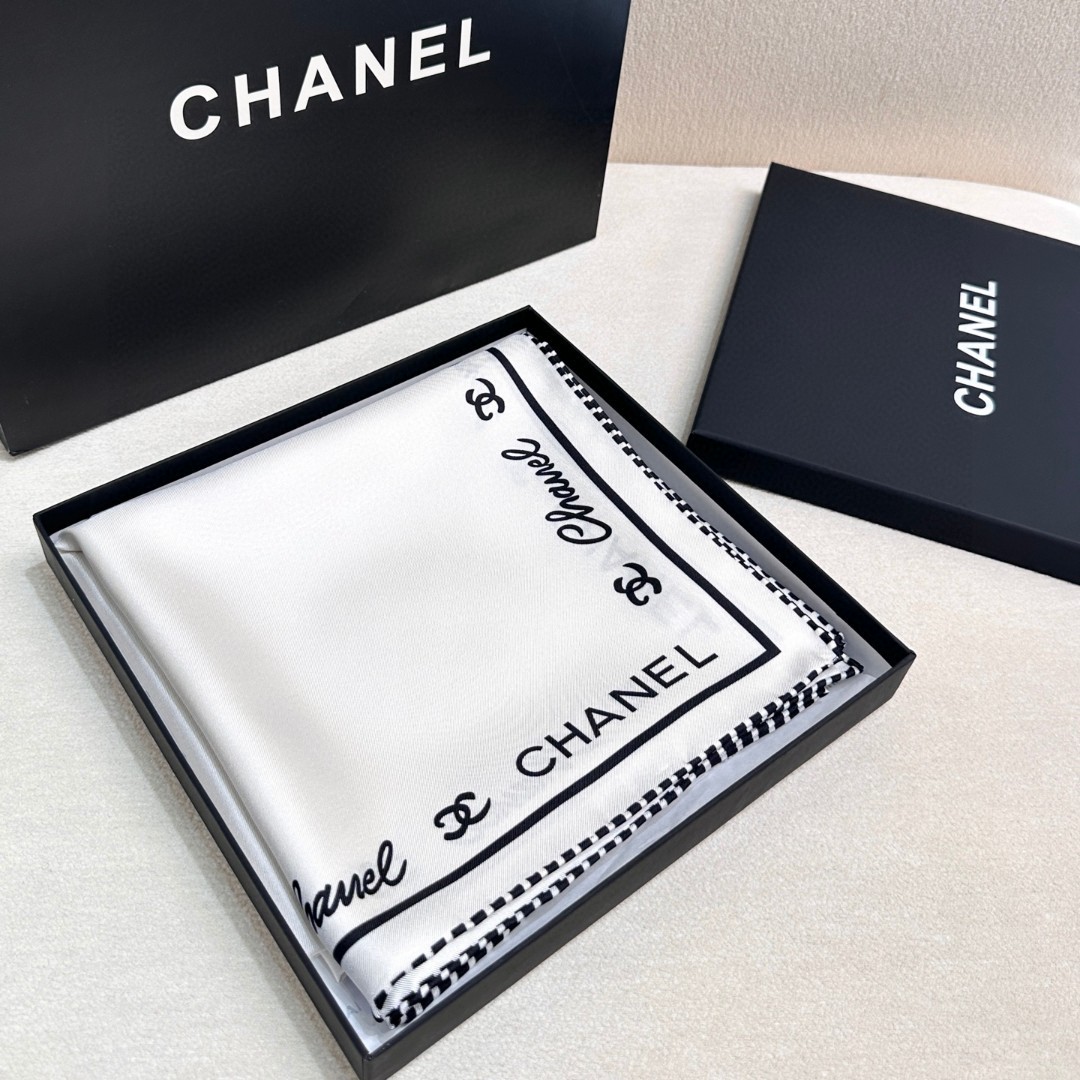 TOP Chanel Silk Scarf 90x90cm - 2 Colors