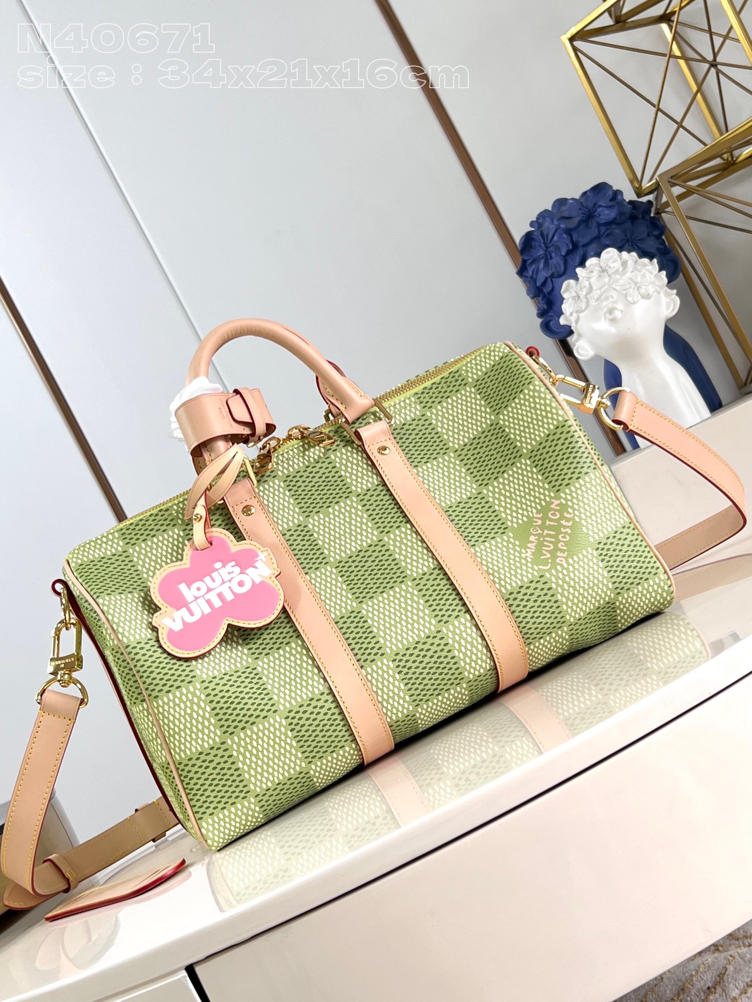 TOP Louis Vuitton LV Calfskin Keepall Bandoulière 35 Handbag - GHW