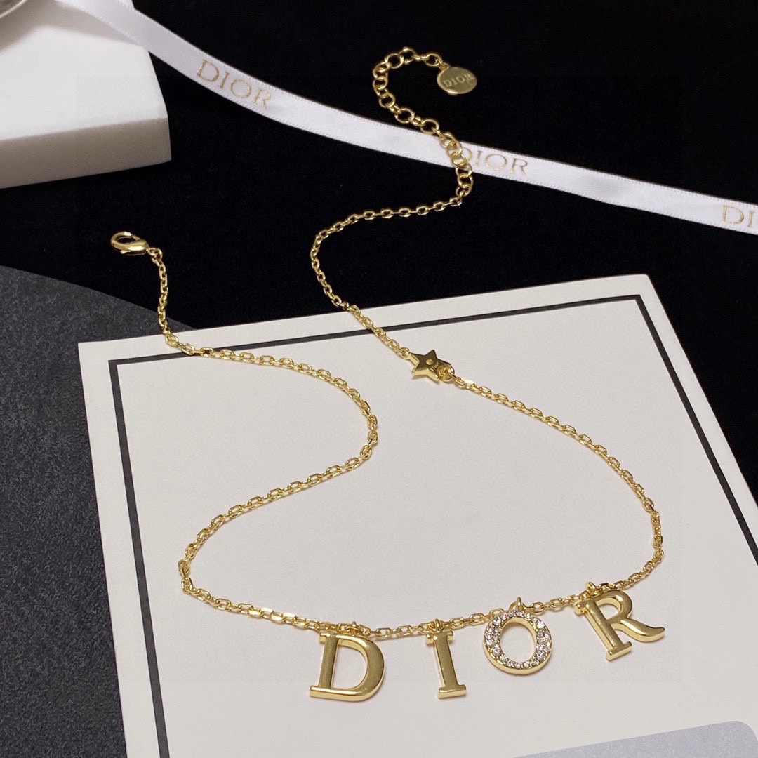 TOP Christian Dior tasseled letter pearl necklace - Gold