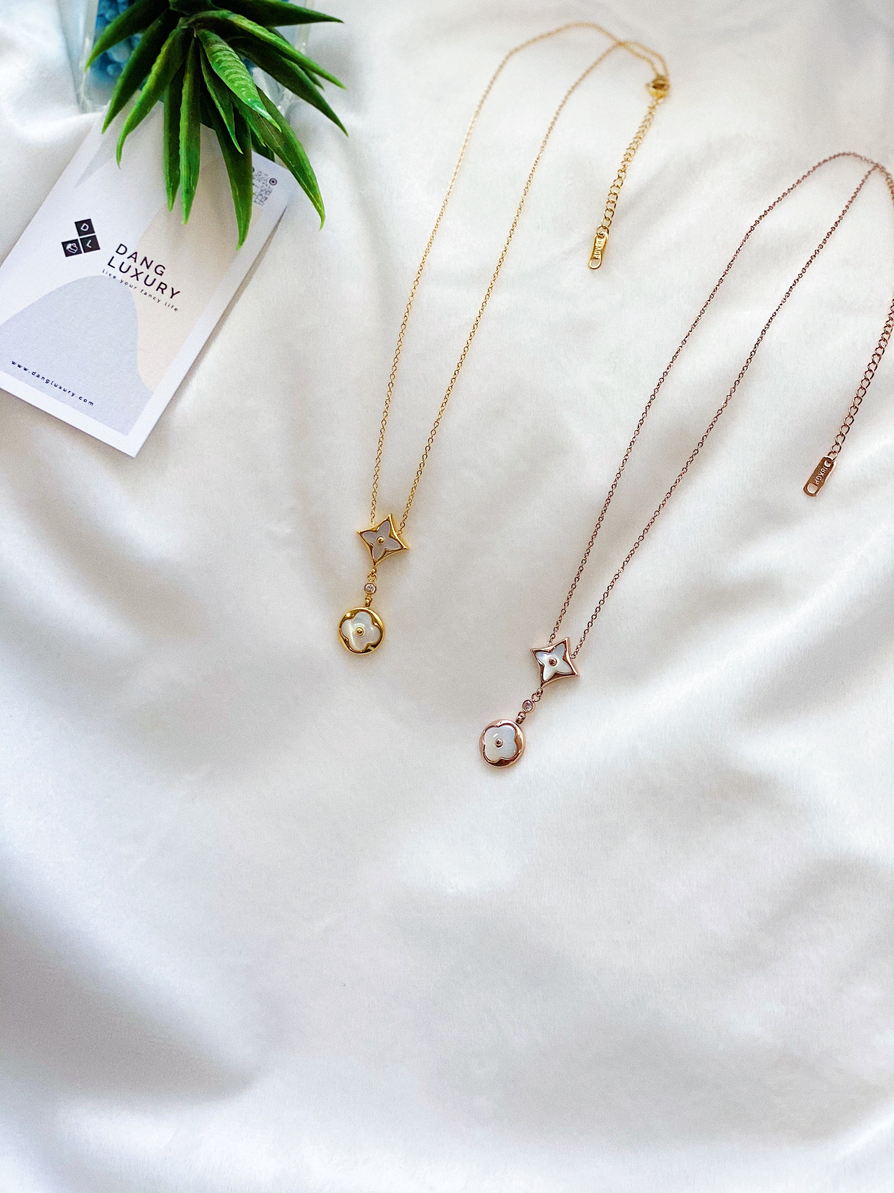 TOP Louis Vuitton Color Blossom Necklace-2 Colors