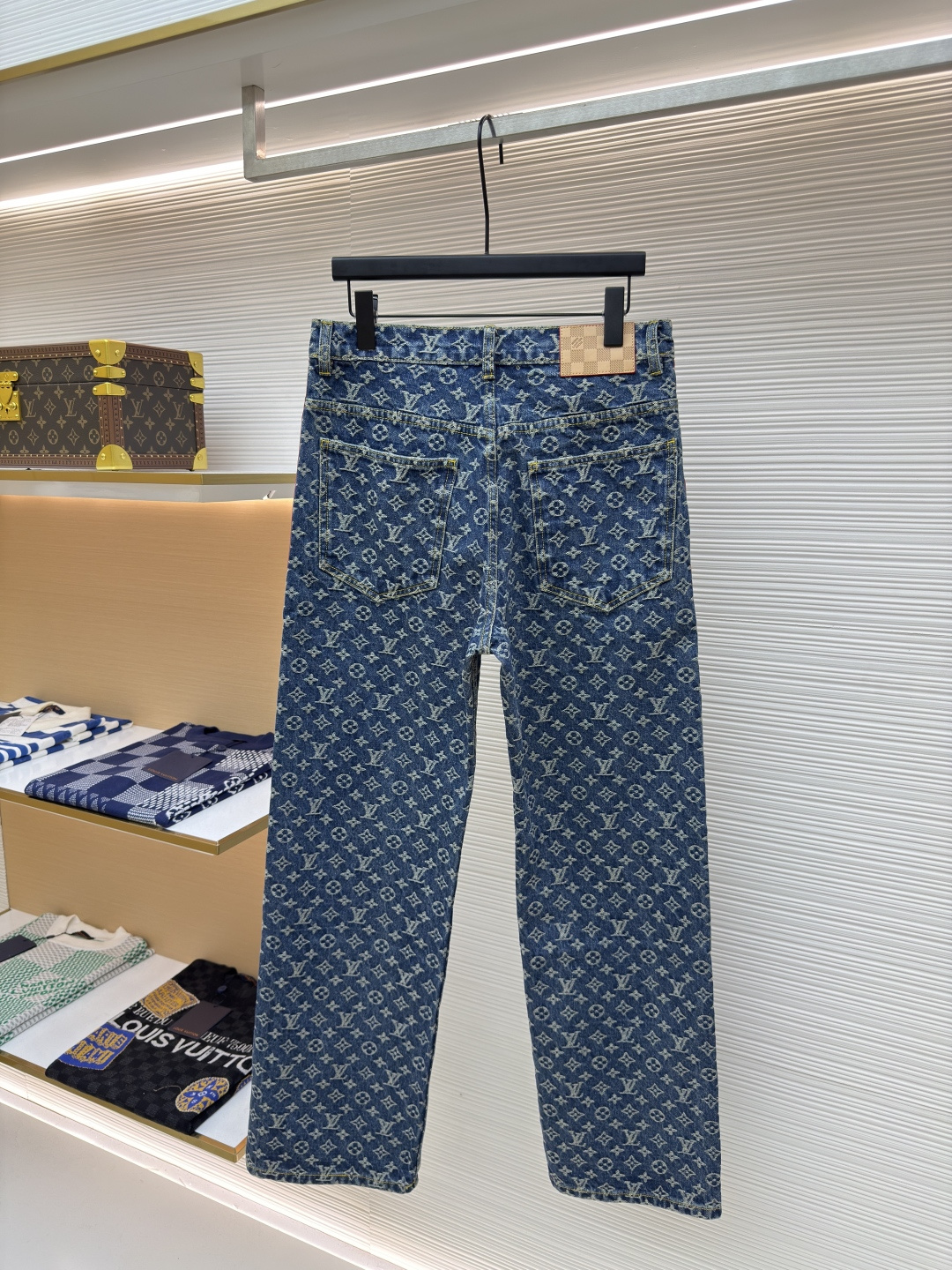 LOUIS VUITTON 提花满印缝边牛仔裤